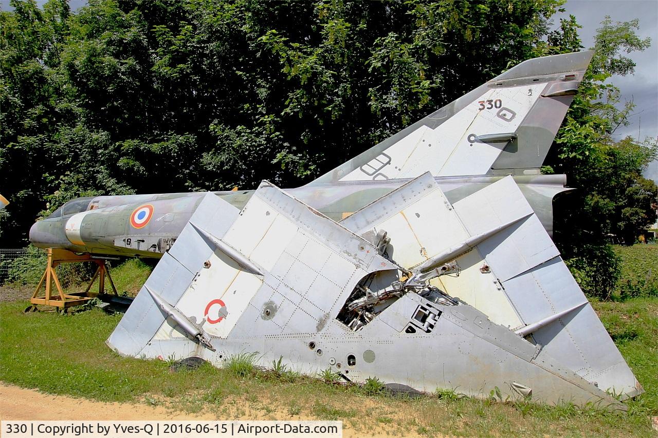 330, Dassault Mirage IIIR C/N 330, Dassault Mirage IIIR, Savigny-Les Beaune Museum