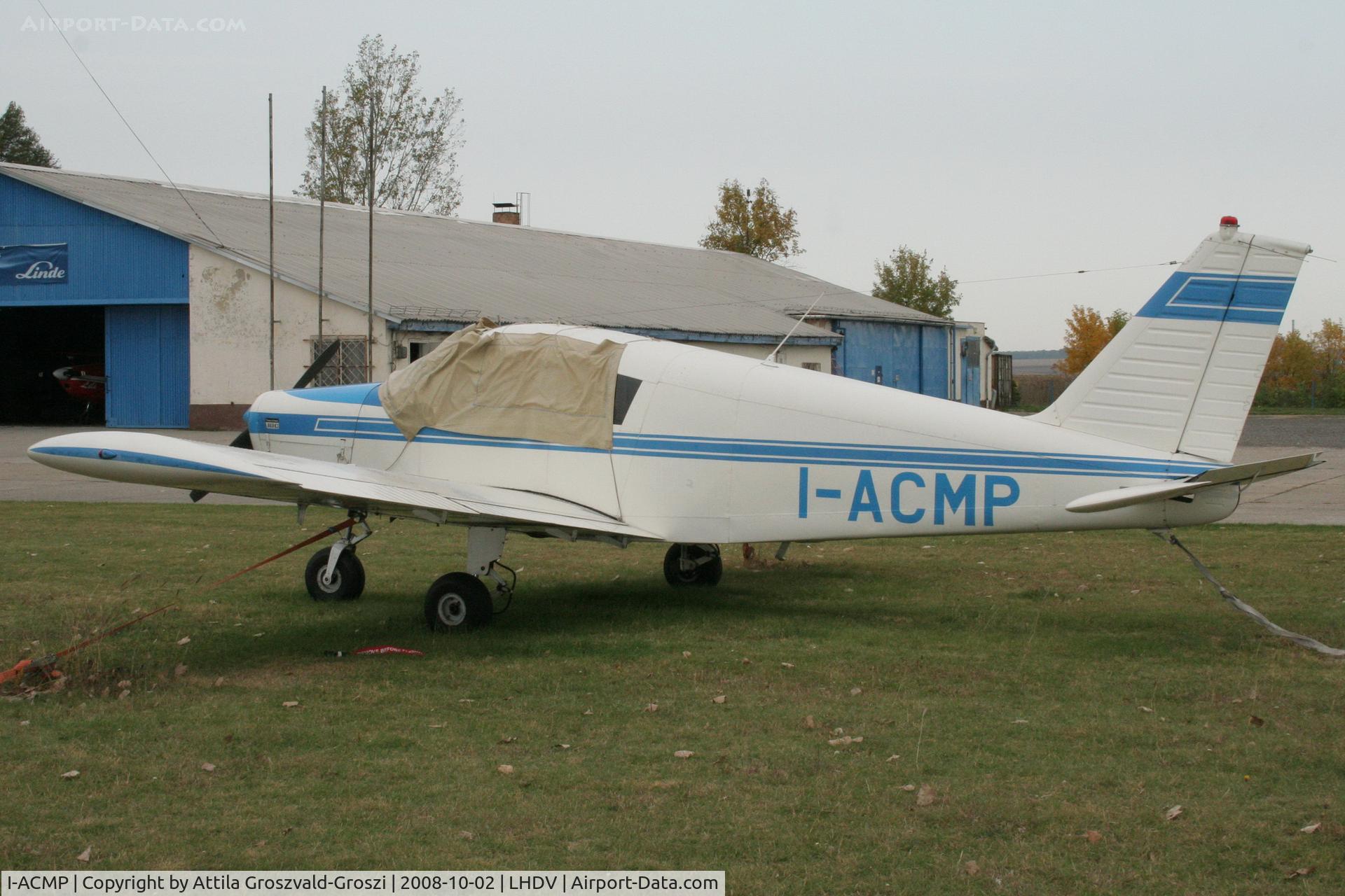 I-ACMP, 1970 Piper PA-28-140 Cherokee C/N 28-26724, LHDV Dunaújváros, Baracs-Kisapostag Airport, Hungary