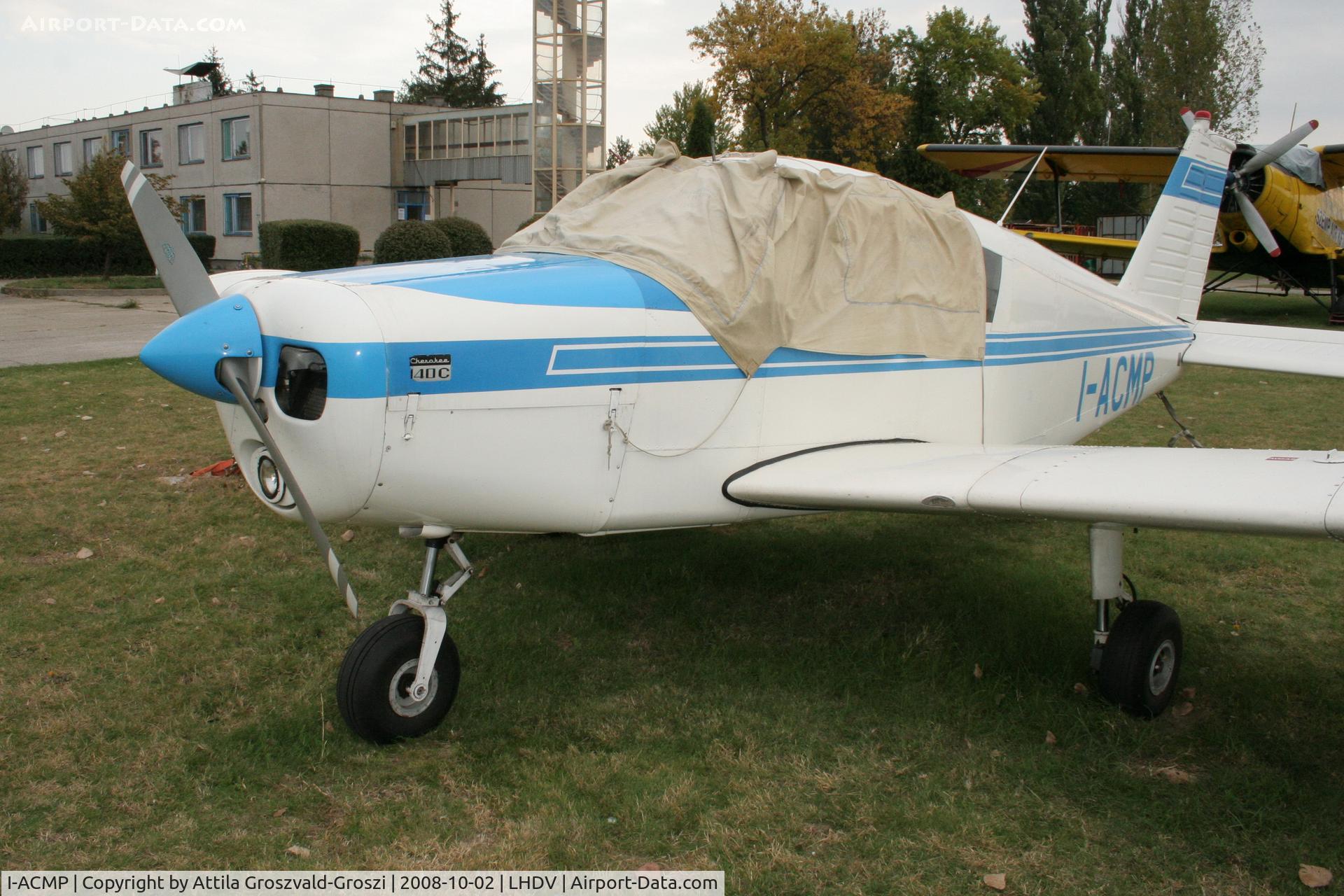 I-ACMP, 1970 Piper PA-28-140 Cherokee C/N 28-26724, LHDV Dunaújváros, Baracs-Kisapostag Airport, Hungary