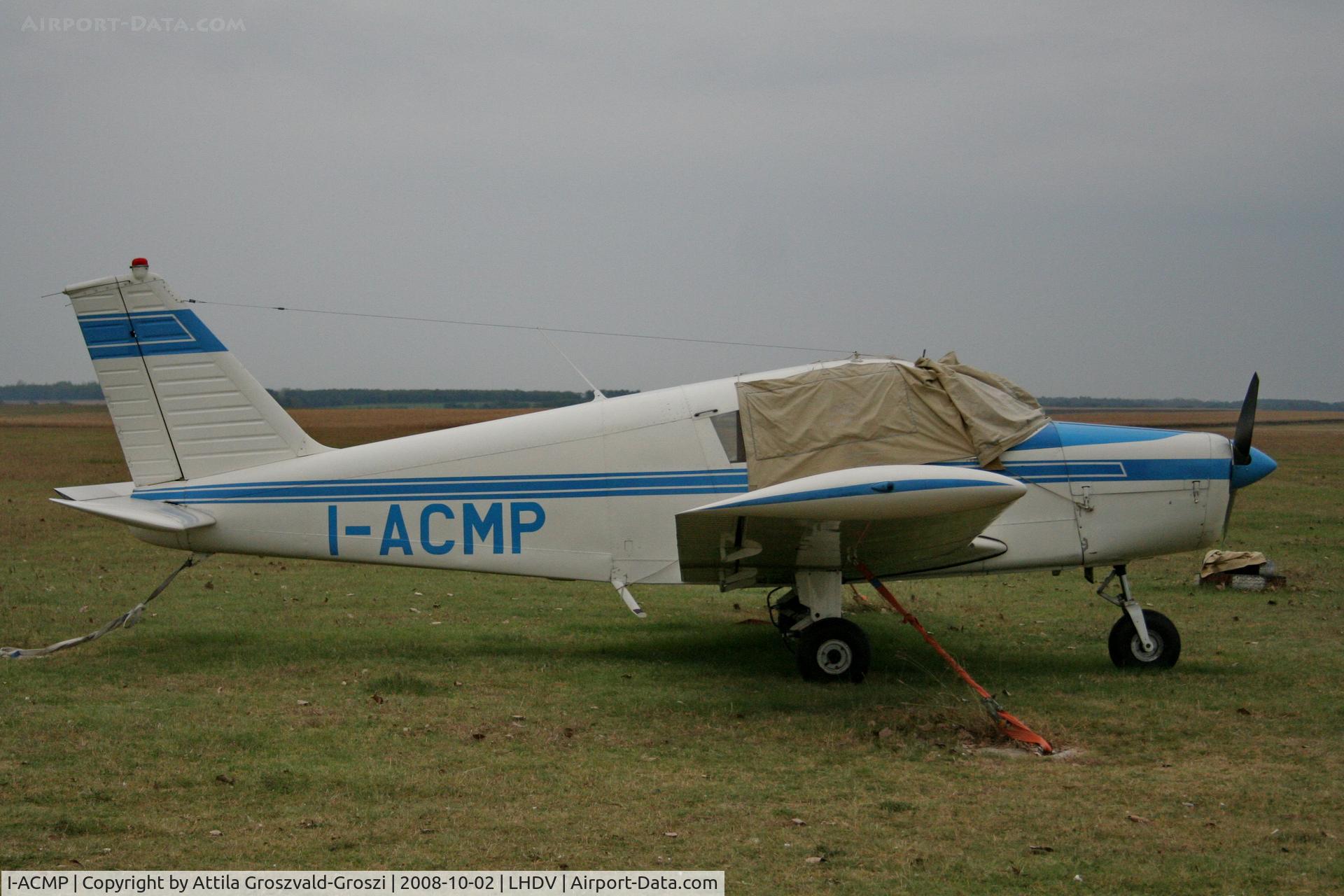 I-ACMP, 1970 Piper PA-28-140 Cherokee C/N 28-26724, LHDV Dunaújváros, Baracs-Kisapostag Airport, Hungary