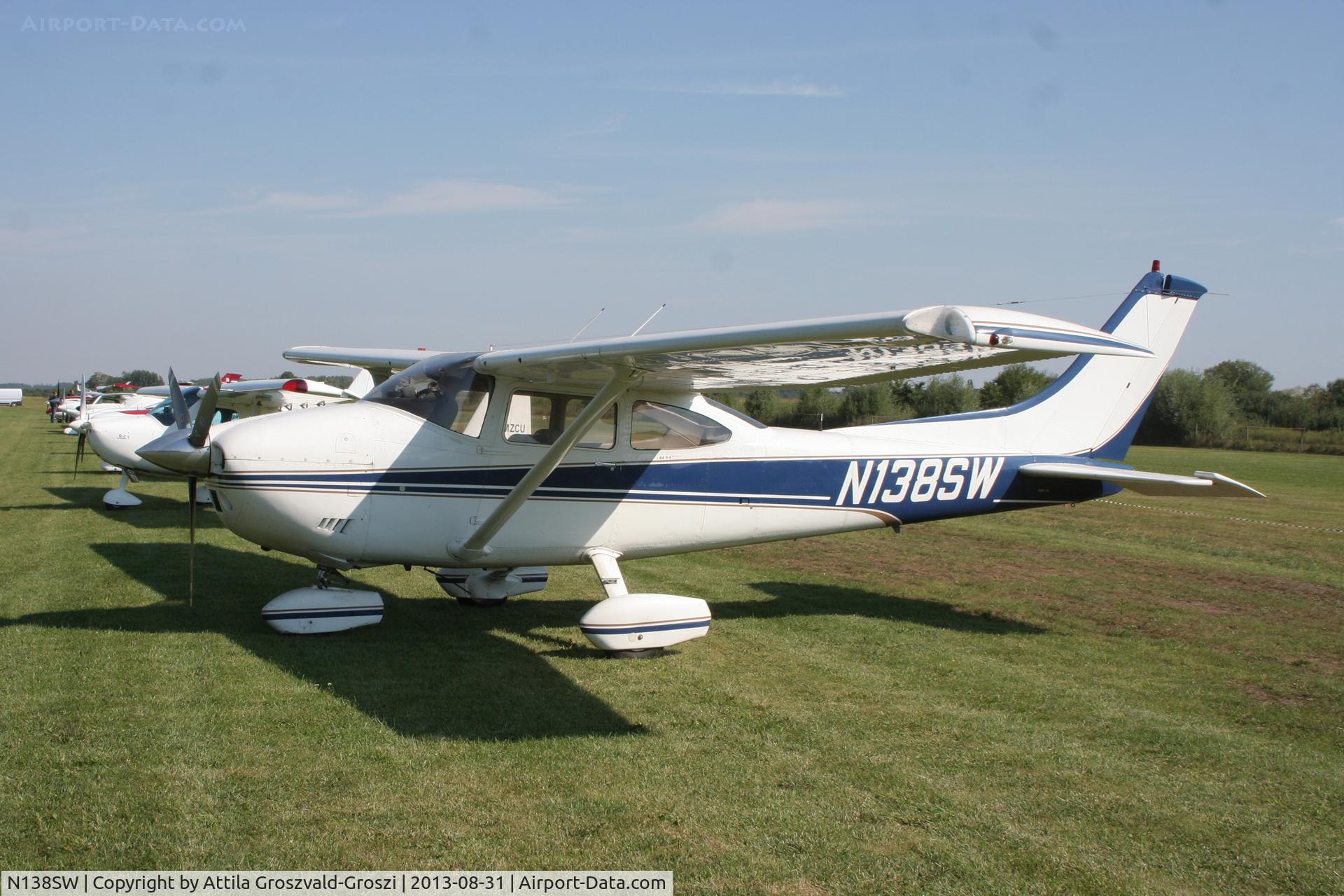 N138SW, 1977 Cessna 182Q Skylane C/N 18265569, II. Cirrus-Hertelendy Aviator's Weekend , Hertelendy Castle Airfield Hungary