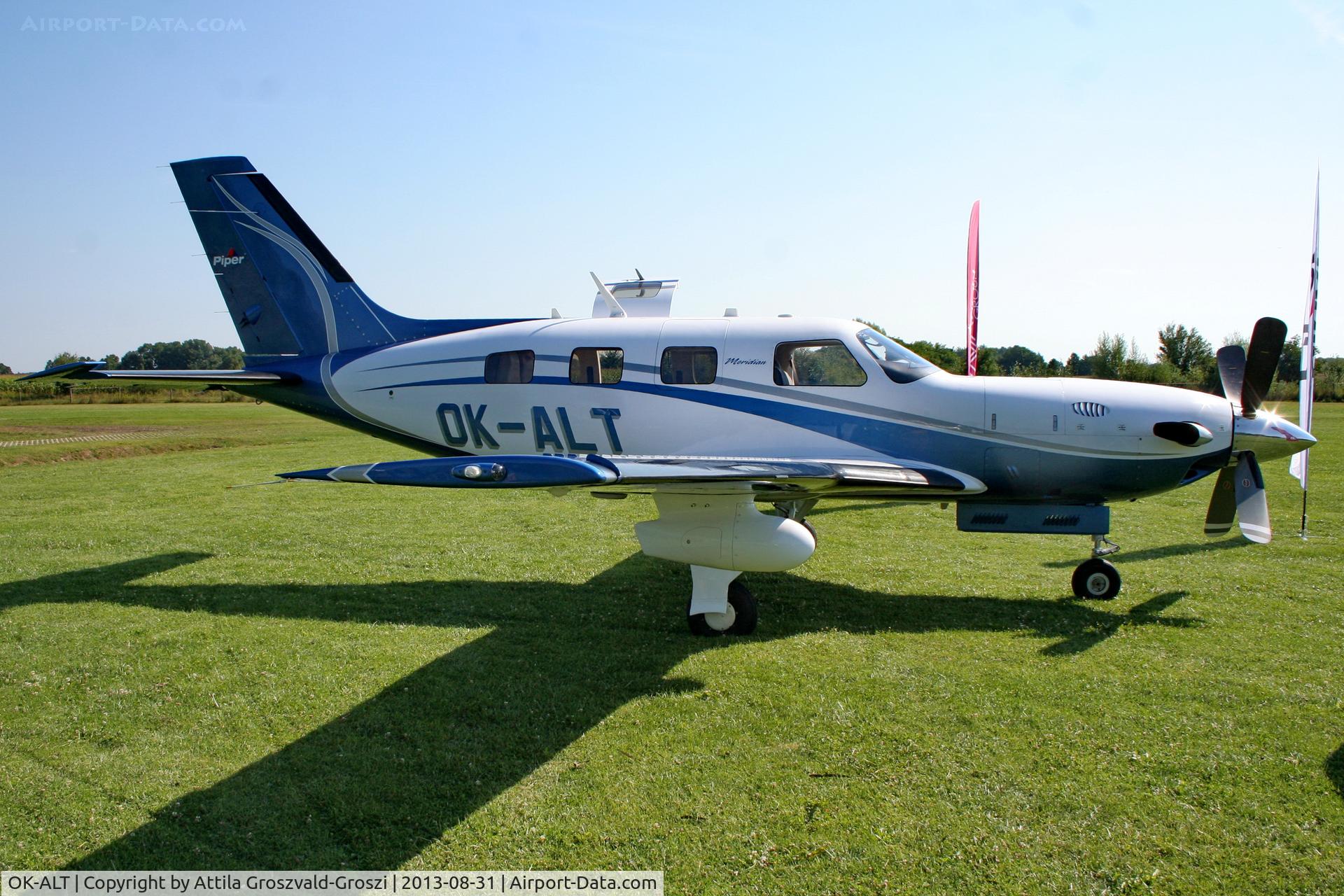 OK-ALT, 2000 Piper PA-46-500TP Malibu Meridian C/N 4697466, II. Cirrus-Hertelendy Aviator's Weekend , Hertelendy Castle Airfield Hungary