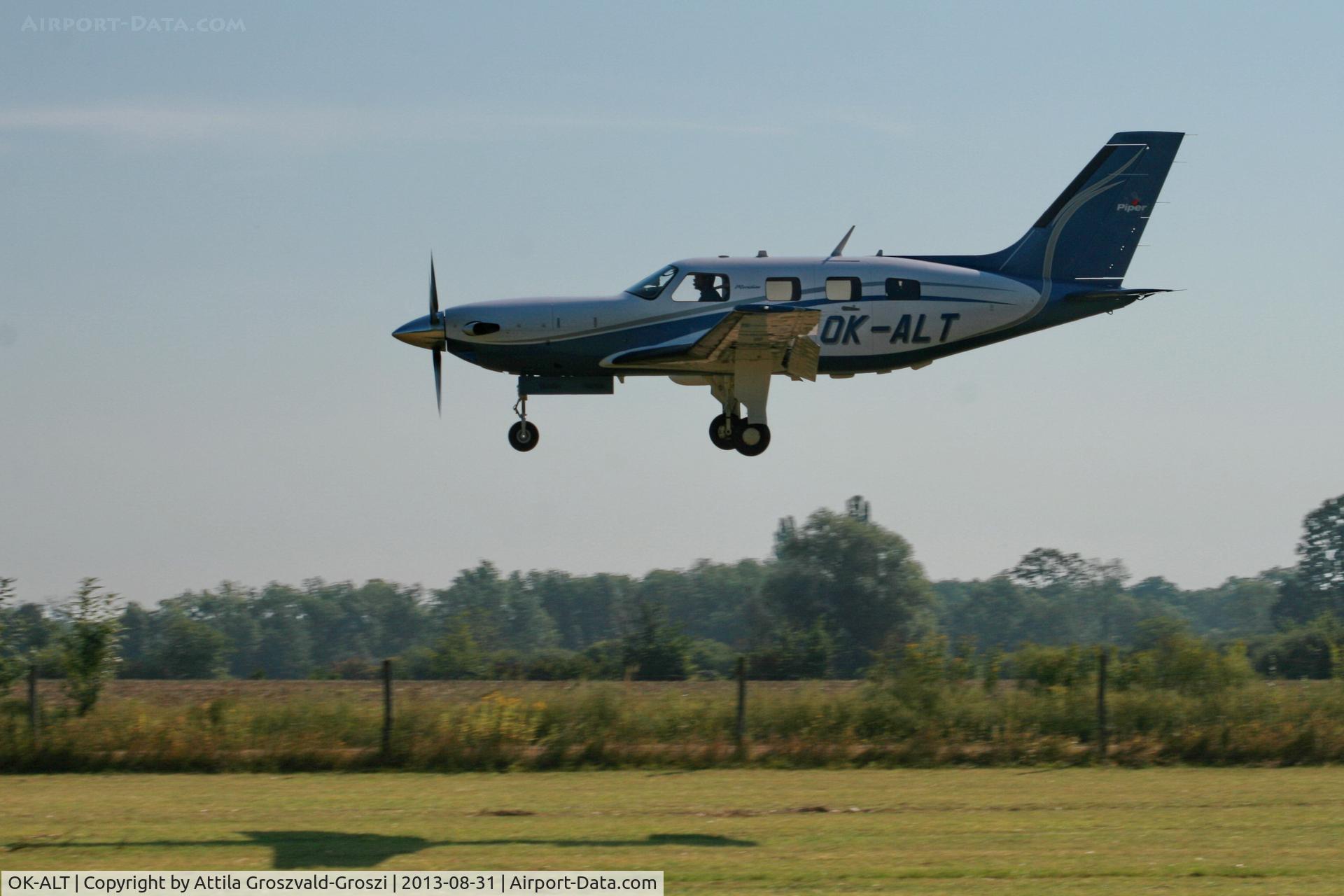 OK-ALT, 2000 Piper PA-46-500TP Malibu Meridian C/N 4697466, II. Cirrus-Hertelendy Aviator's Weekend , Hertelendy Castle Airfield Hungary