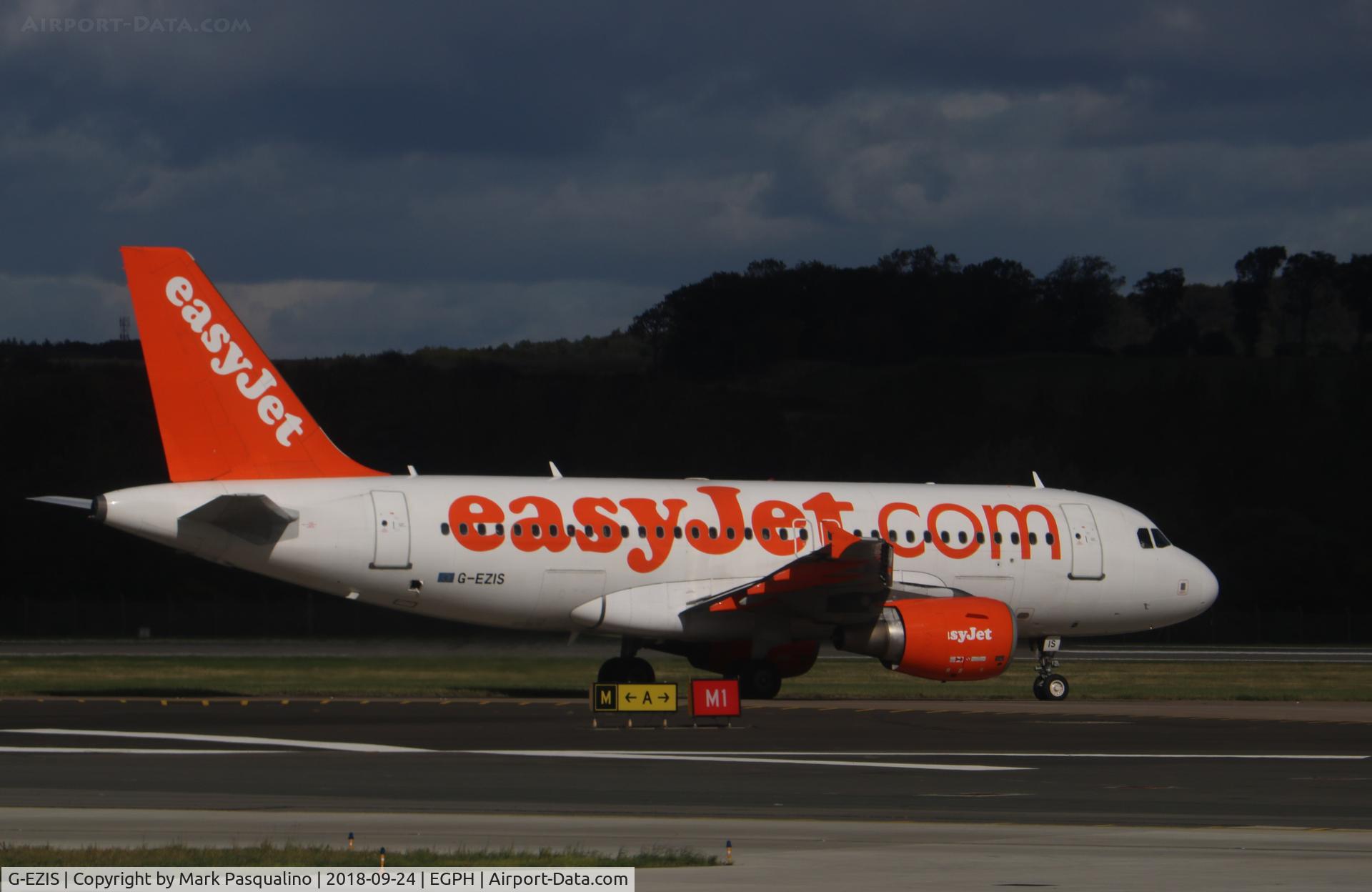 G-EZIS, 2005 Airbus A319-111 C/N 2528, Airbus A319-111