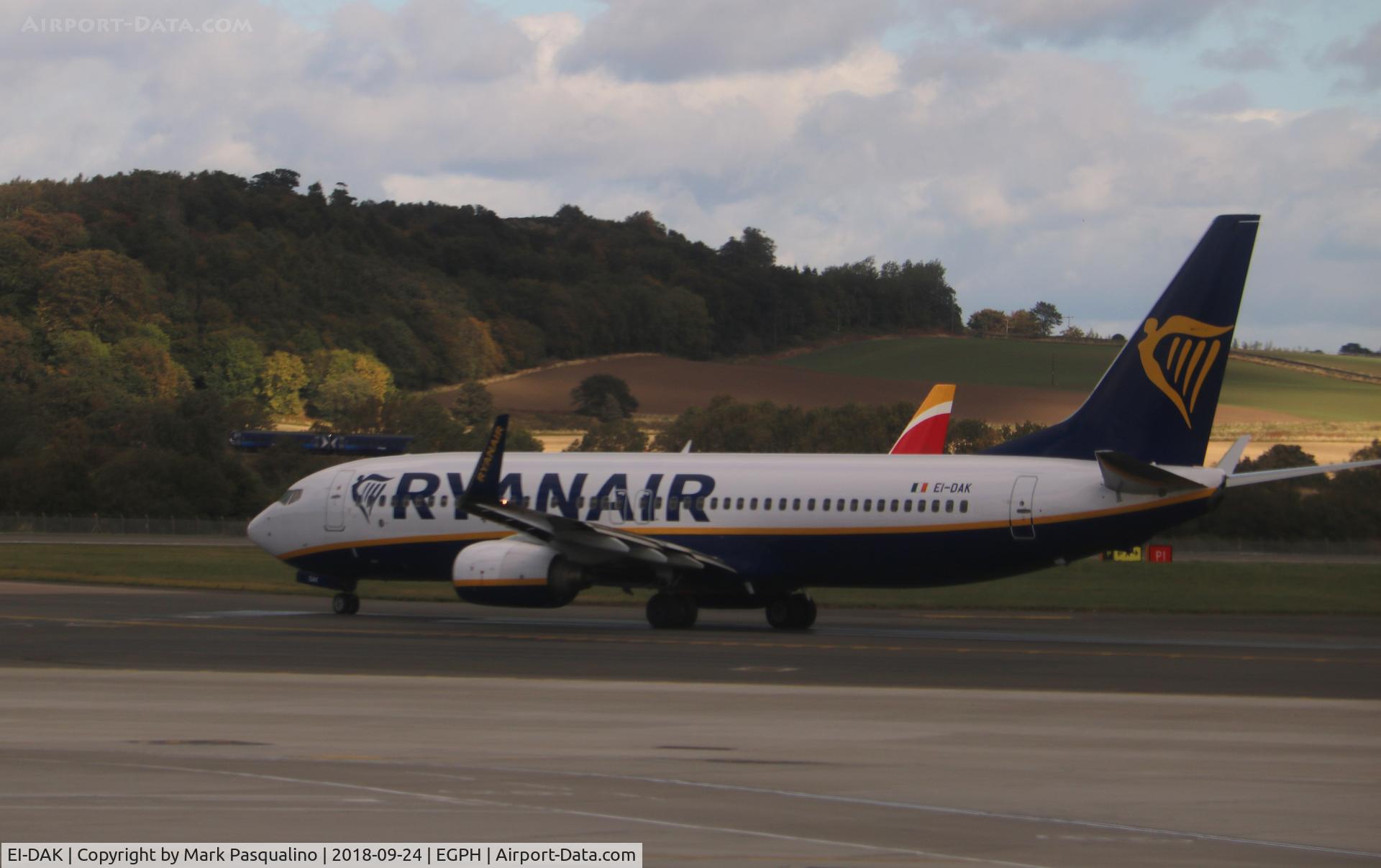 EI-DAK, 2003 Boeing 737-8AS C/N 33717, Boeing 737-8AS