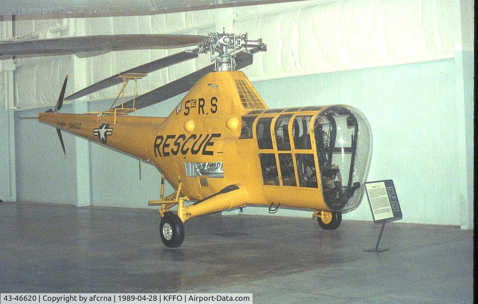 43-46620, 1943 Sikorsky YH-5A C/N 164, PRIOR TO BEING SUSPENDED FROM THE CEILING!