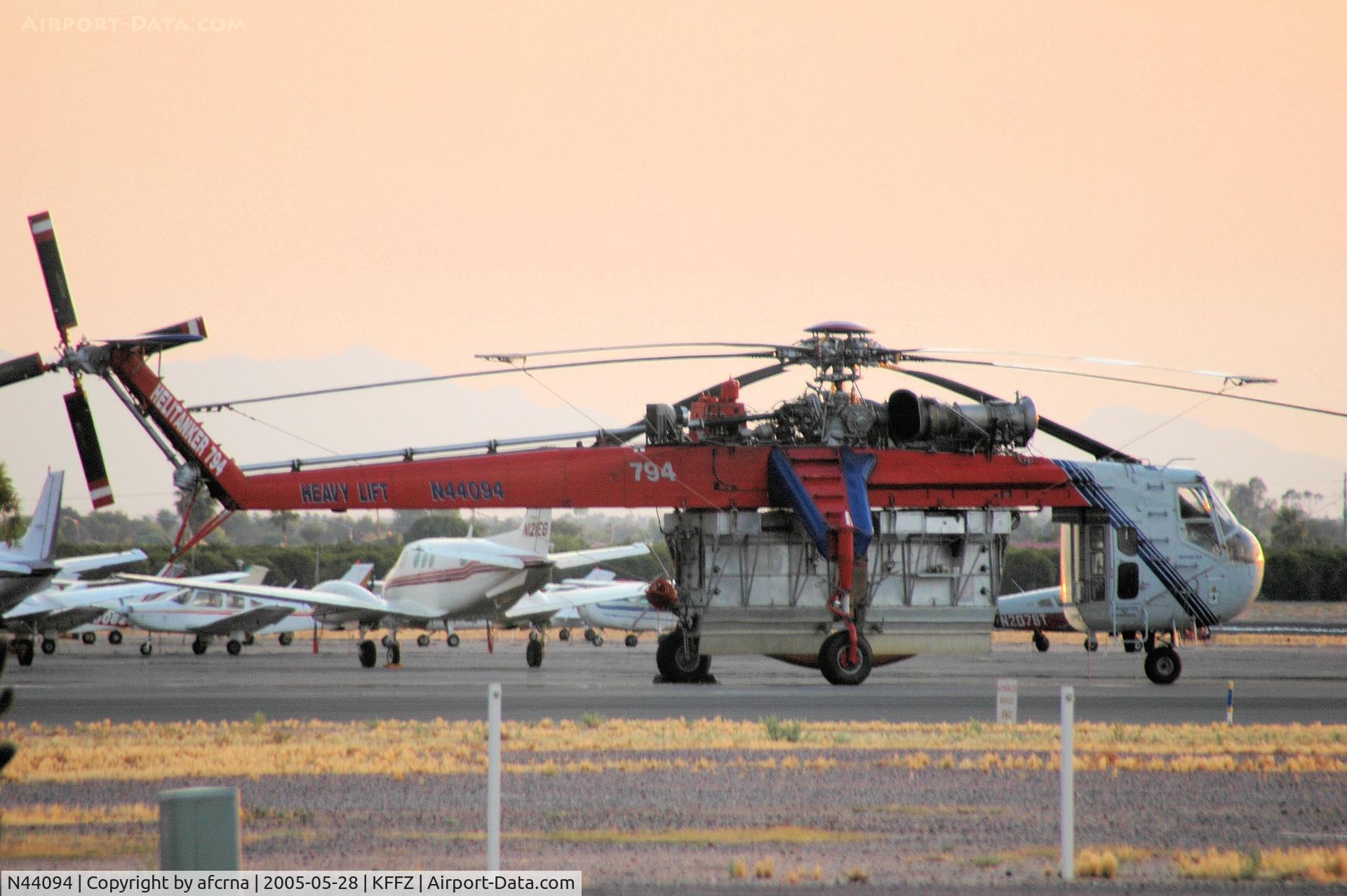 N44094, 1967 Sikorsky CH-54A Tarhe C/N 64.023, FALCON FIELD