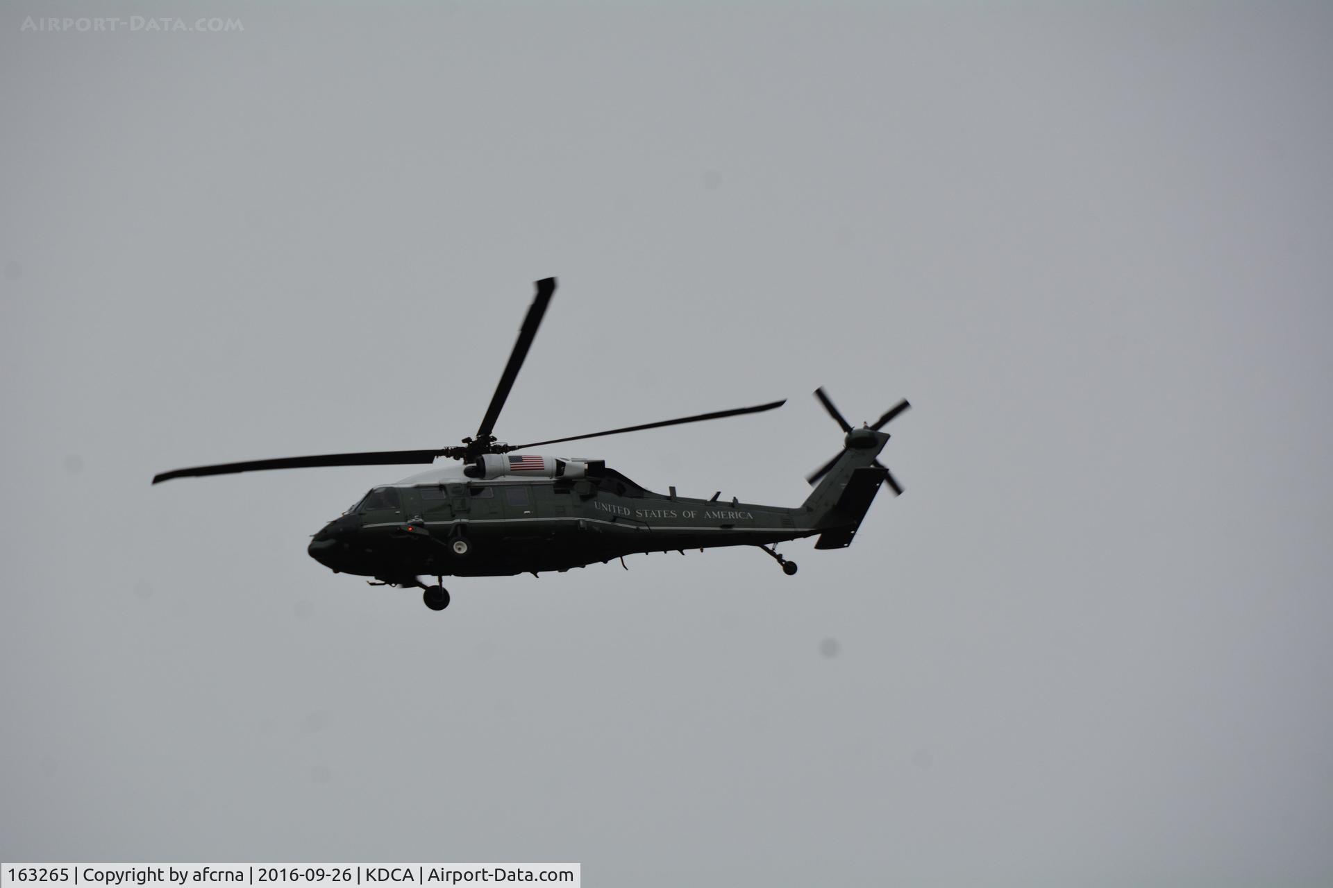 163265, Sikorsky VH-60N Whitehawk C/N 70-1201, OVER THE POTOMAC RIVER