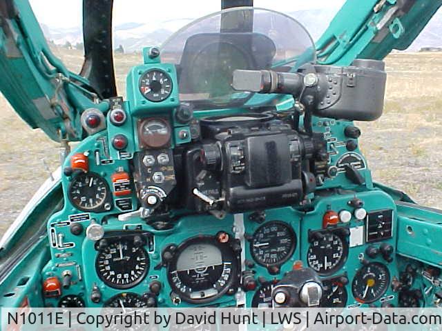 N1011E, Mikoyan-Gurevich MiG-21F-13 C/N 1011, Cockpit