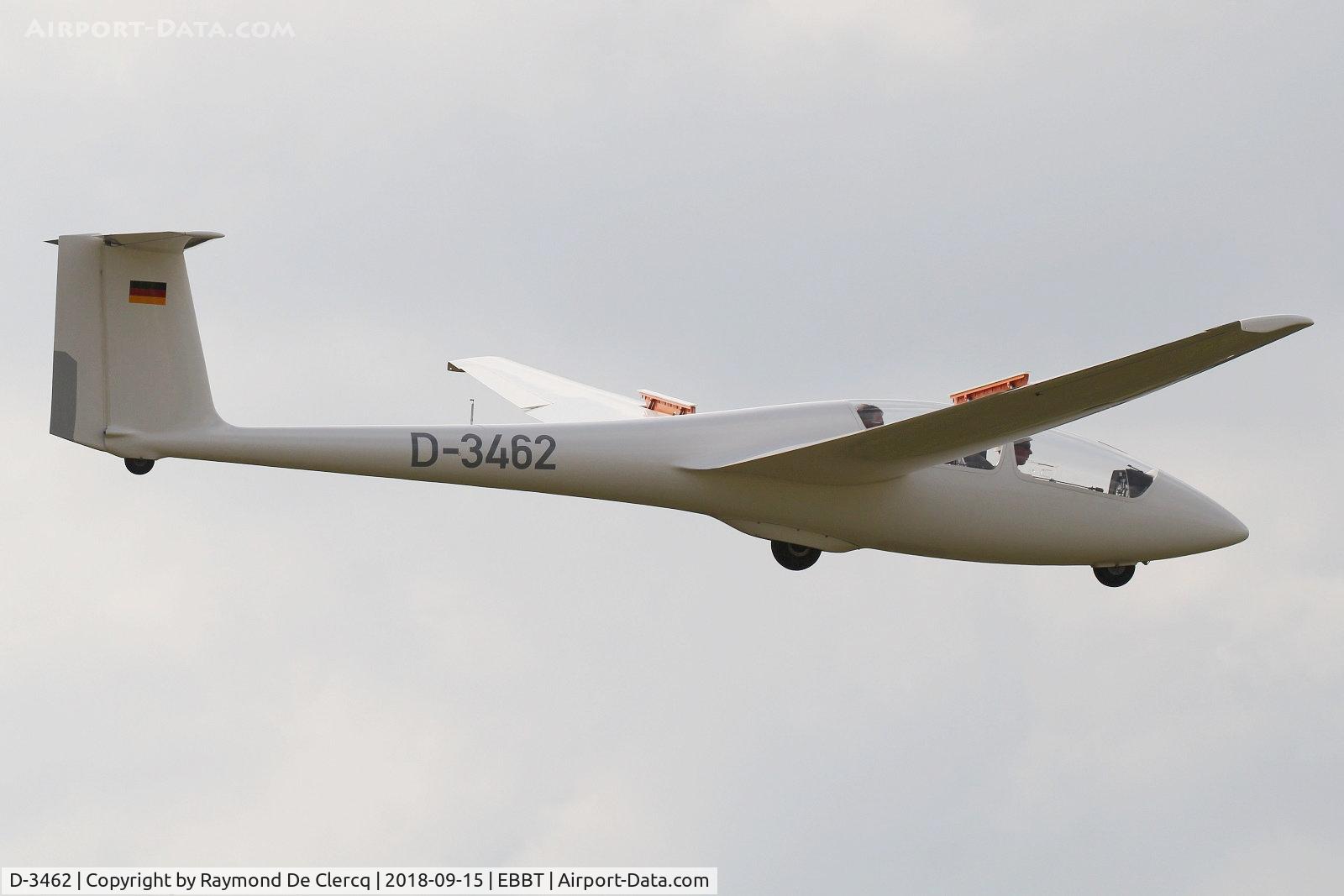 D-3462, Schleicher ASK-21 C/N 21387, Landing at Brasschaat.