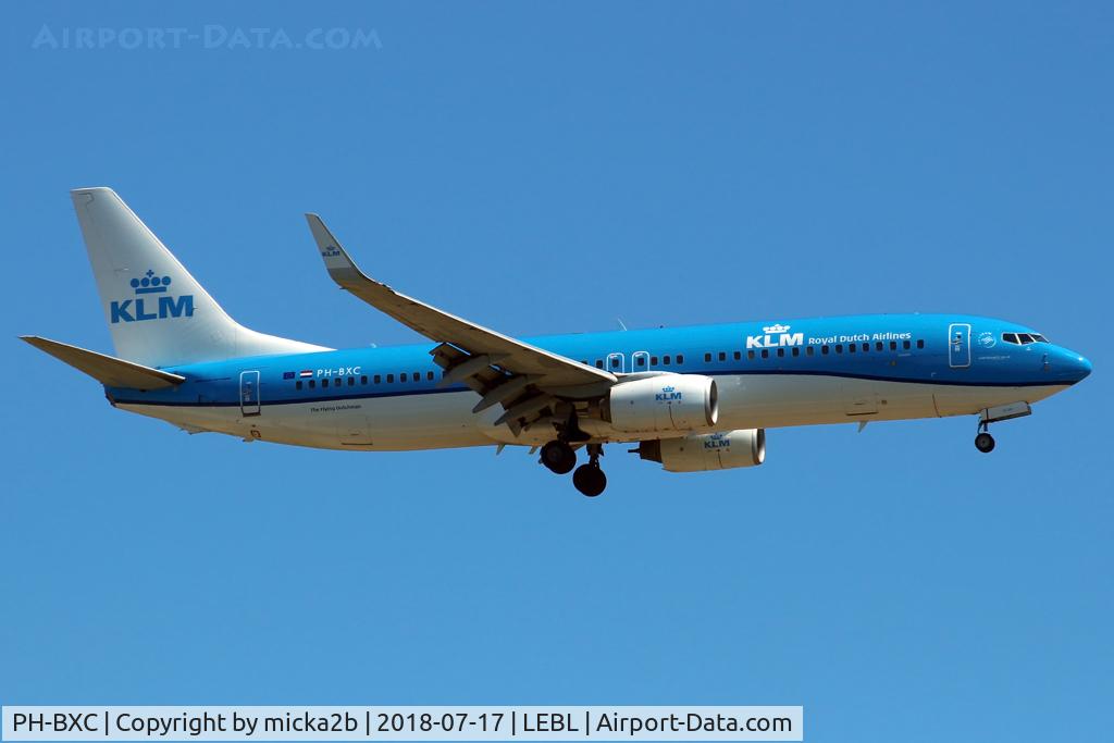 PH-BXC, 1999 Boeing 737-8K2 C/N 29133, Landing