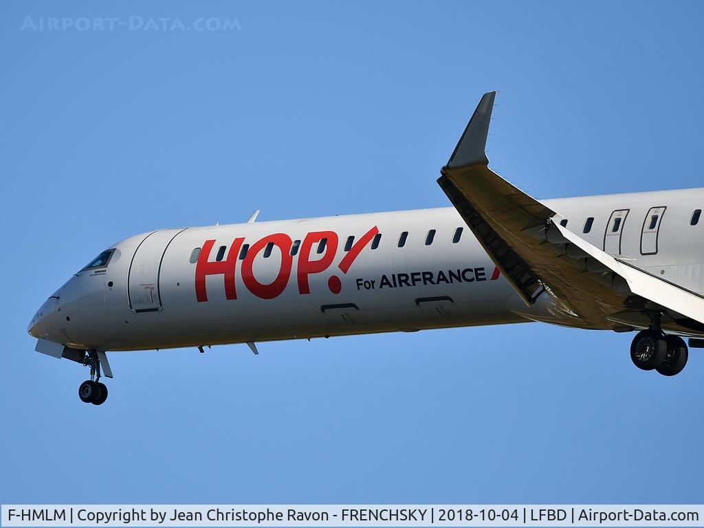 F-HMLM, 2012 Bombardier CRJ-1000EL NG (CL-600-2E25) C/N 19023, HOP! A54026 from Lyon landing runway 05