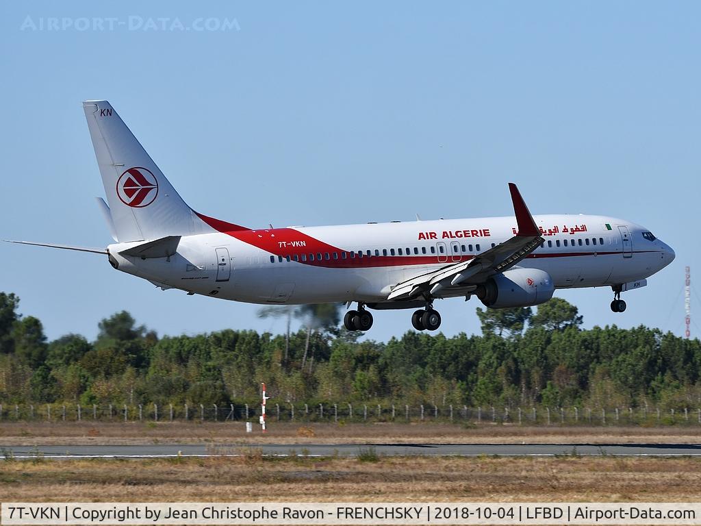 7T-VKN, 2016 Boeing 737-8D6 C/N 60750, Air Algerie AH1192 from Oran landing runway 05