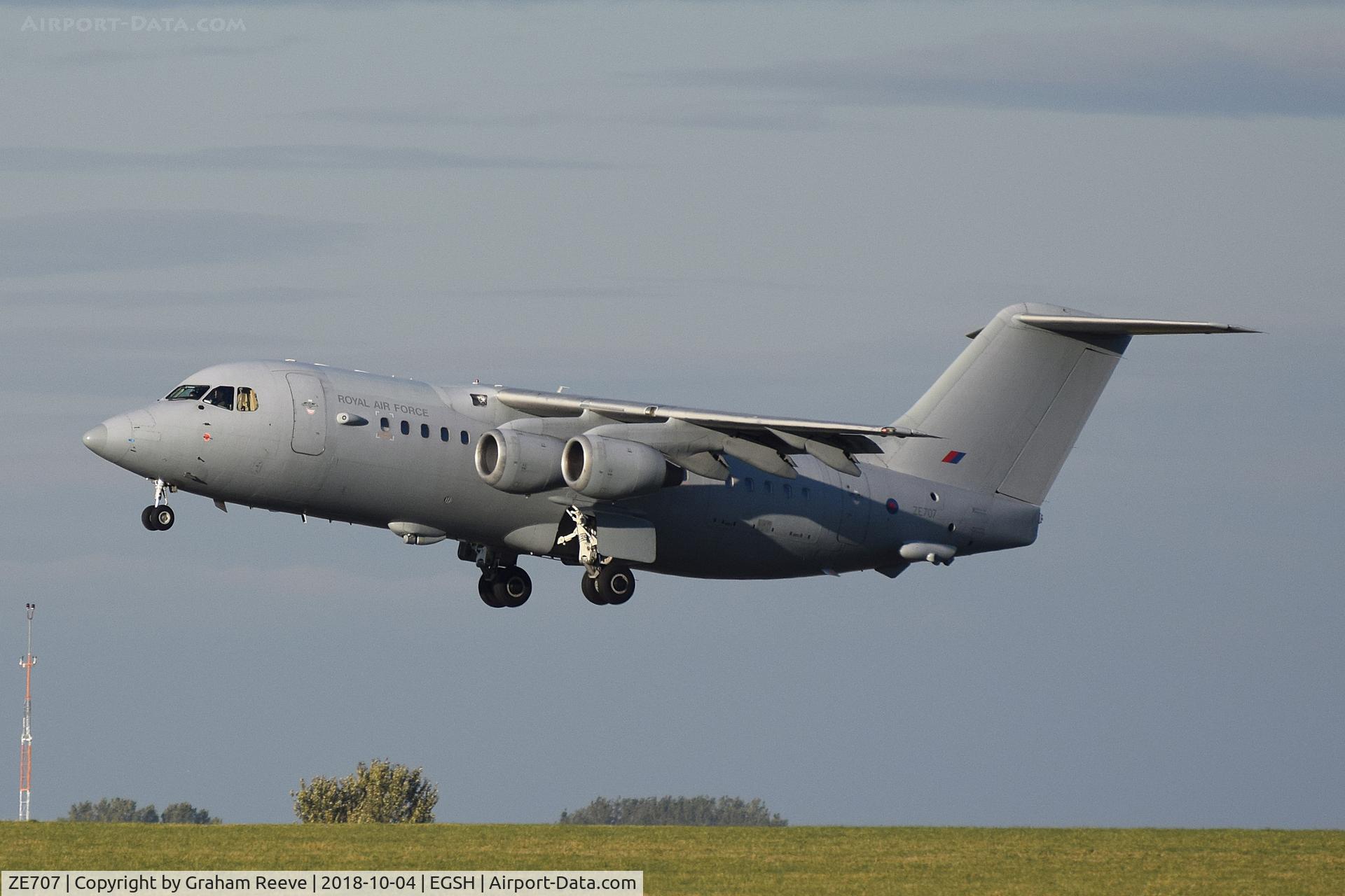 ZE707, 1991 British Aerospace BAe.146-200QC Quick Change C/N E2188, Departing from Norwich.
