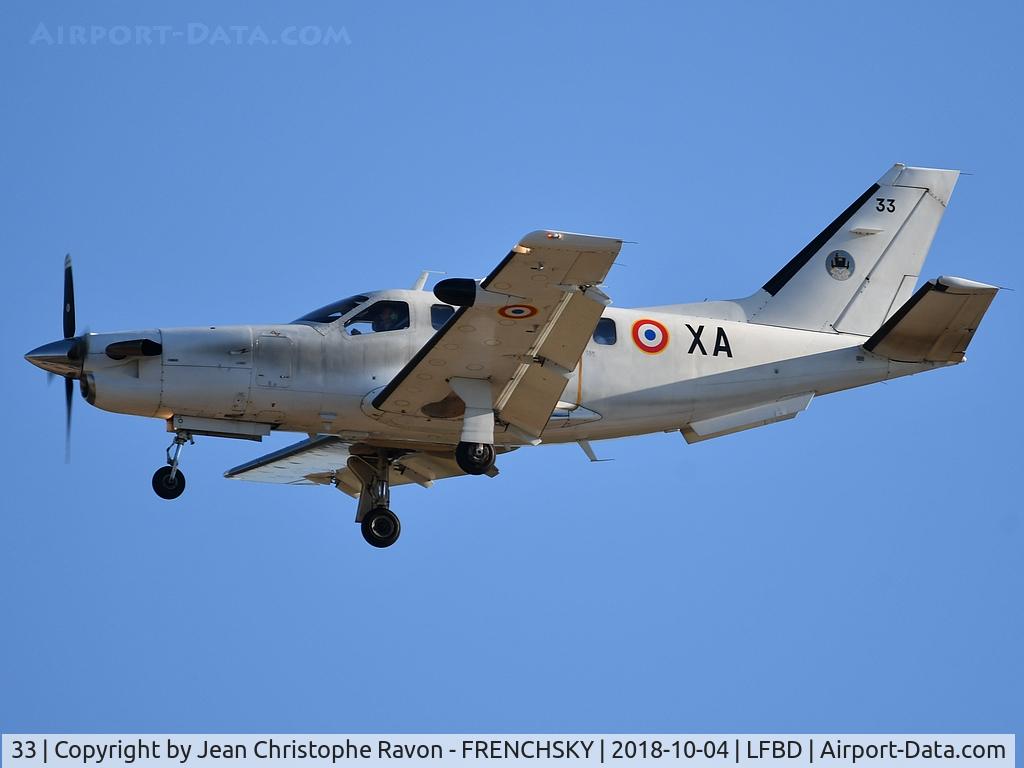 33, Socata TBM-700A C/N 33, COTAM landing runway 05