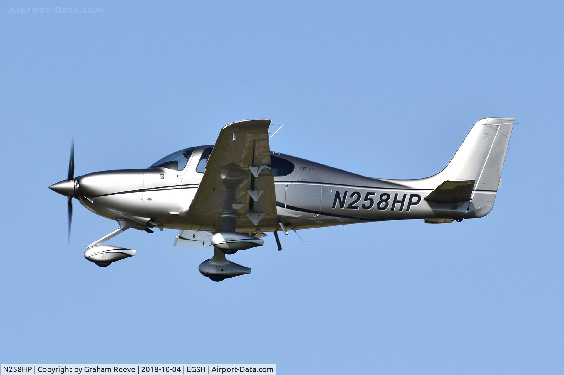 N258HP, 2017 Cirrus SR-22T C/N 1544, Landing at Norwich.