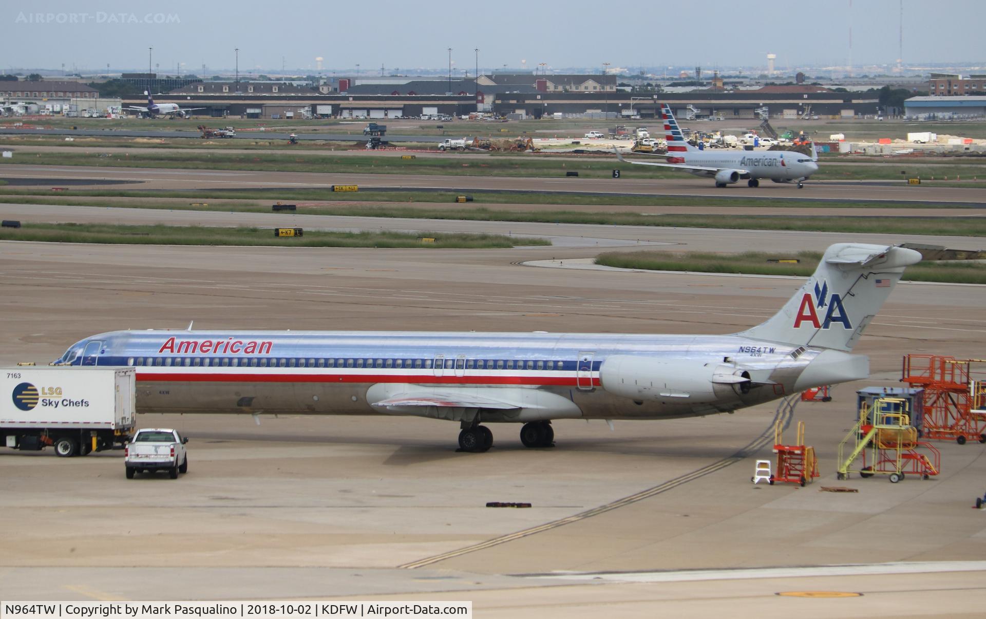 N964TW, 1999 McDonnell Douglas MD-83 (DC-9-83) C/N 53614, MD-83