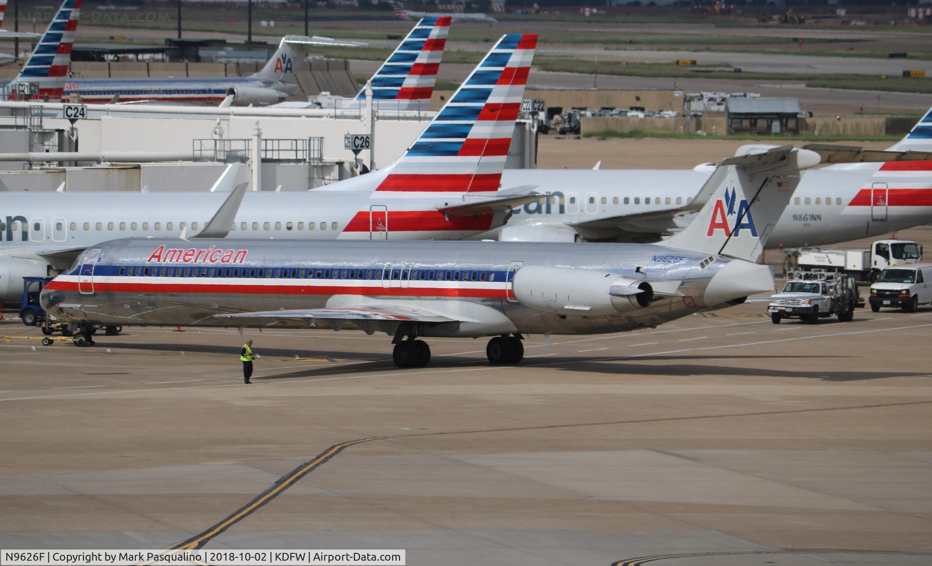 N9626F, 1998 McDonnell Douglas MD-83 (DC-9-83) C/N 53596, MD-83
