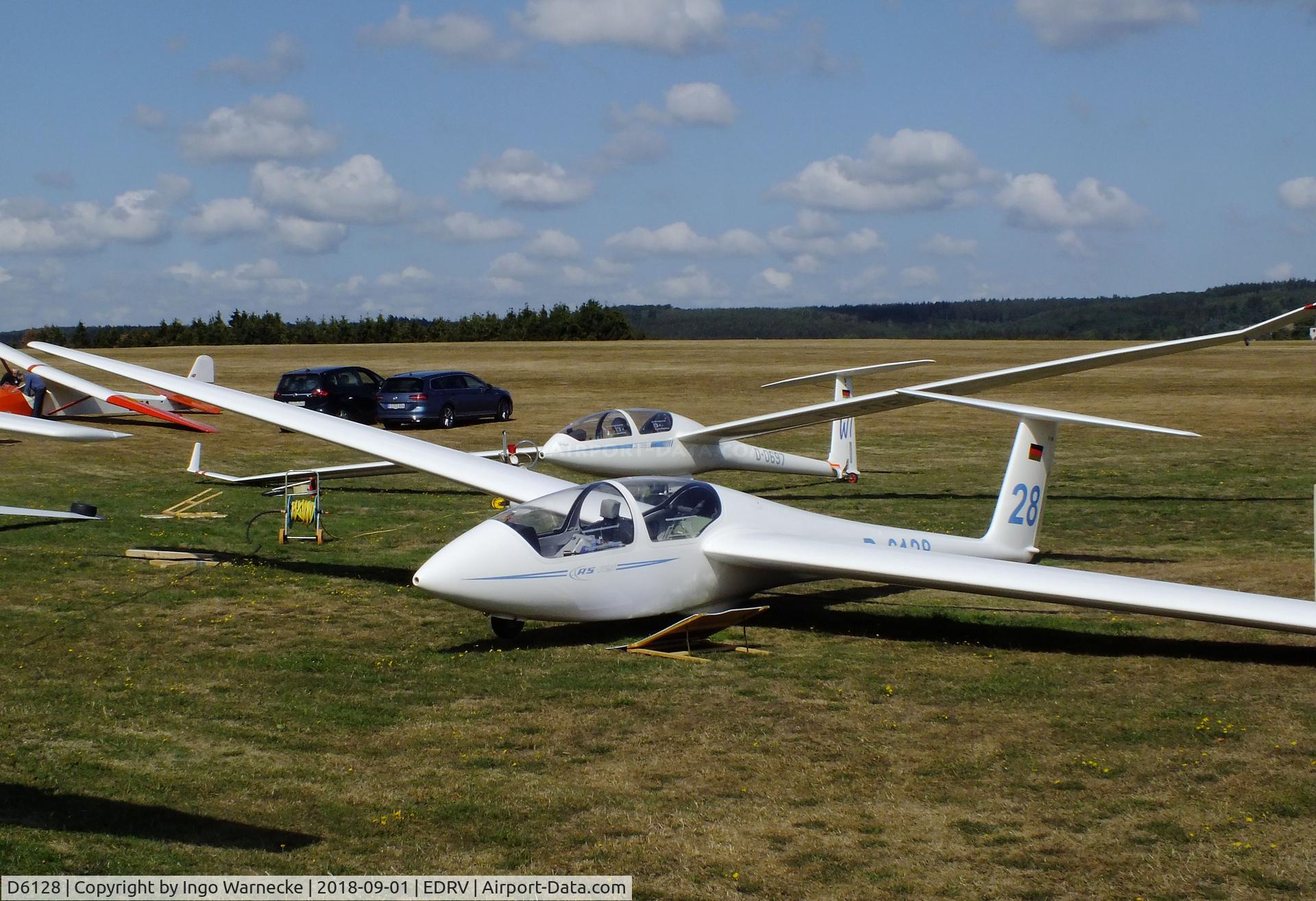 D6128, Schleicher ASK-21 C/N 21085, Schleicher ASK-21 at the 2018 Flugplatzfest Wershofen