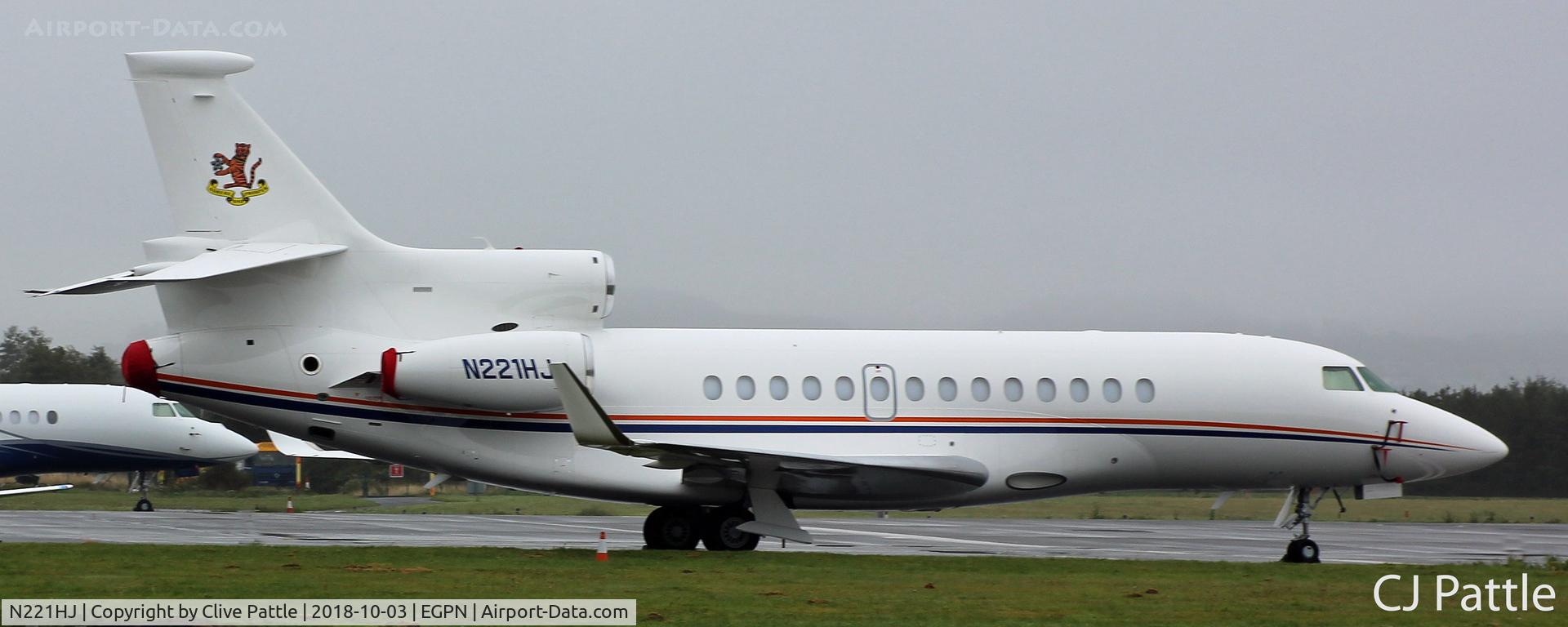 N221HJ, 2007 Dassault Falcon 7X C/N 019, Parked up at Dundee for the annual Dunhill Links Golf Championships at nearby St Andrews.