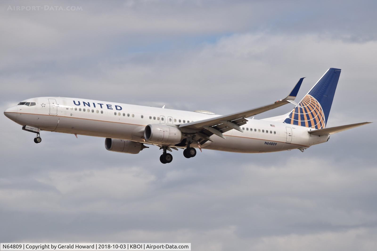 N64809, 2013 Boeing 737-924/ER C/N 42821, Landing RWY 28R.