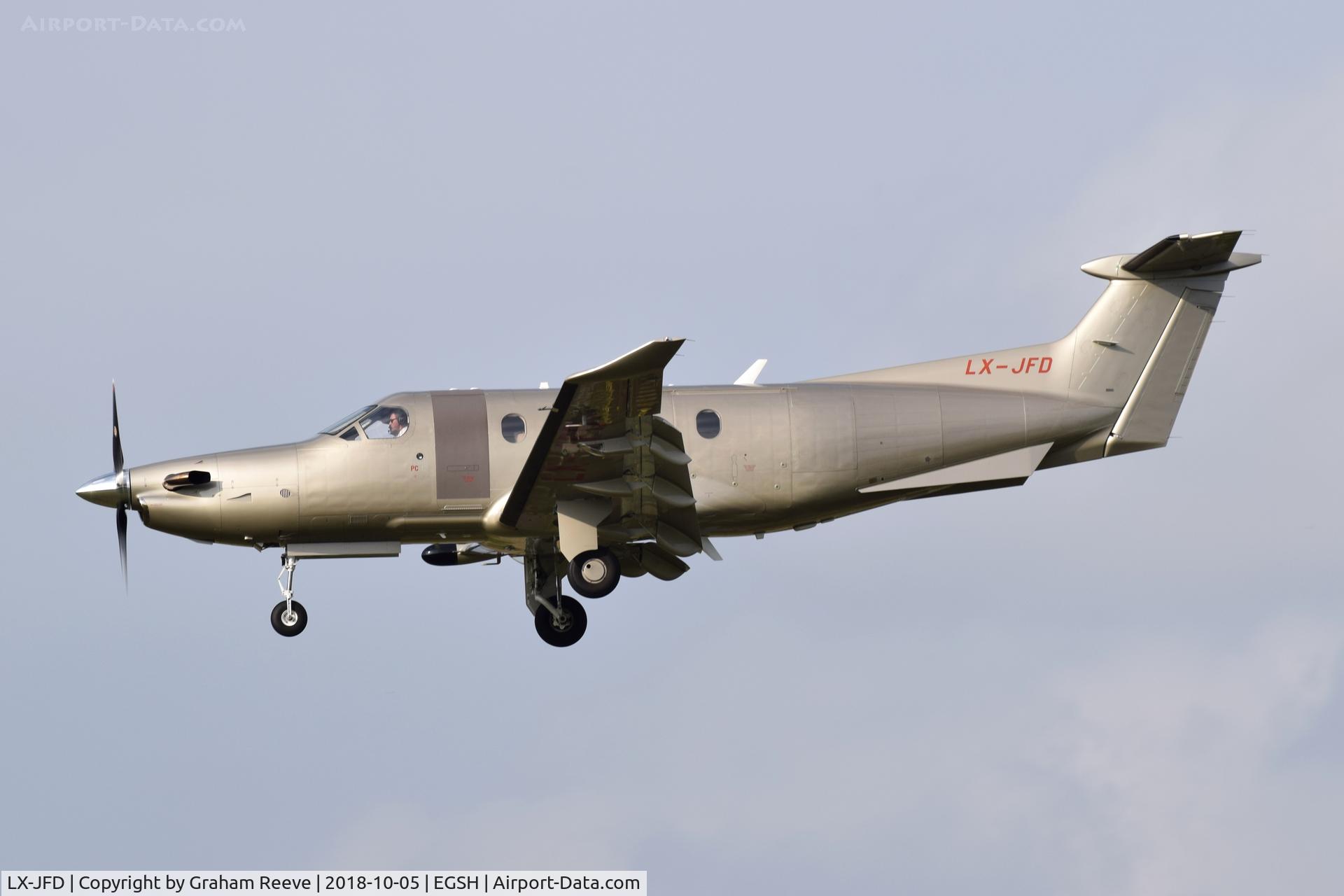 LX-JFD, 2018 Pilatus PC-12/47E C/N 1787, Landing at Norwich.