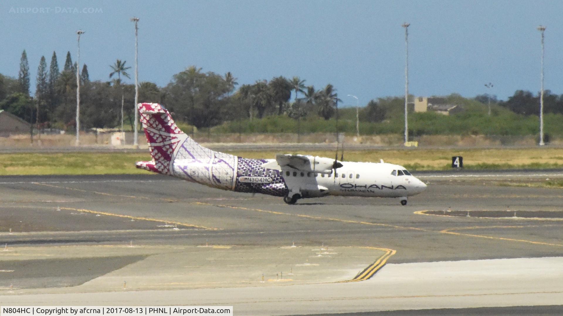 N804HC, 2004 ATR 42-500 C/N 623, TAXIWAY AT HONOLULU