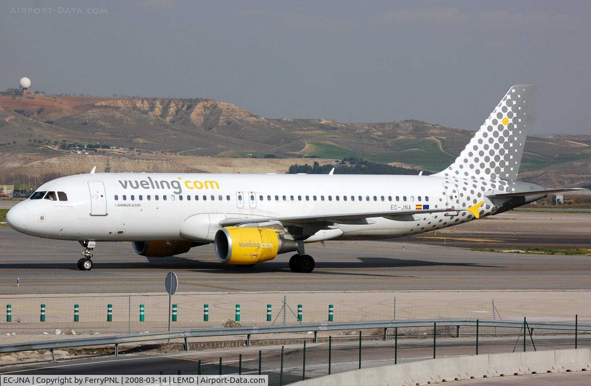 EC-JNA, 2005 Airbus A320-214 C/N 2596, Vueling A320