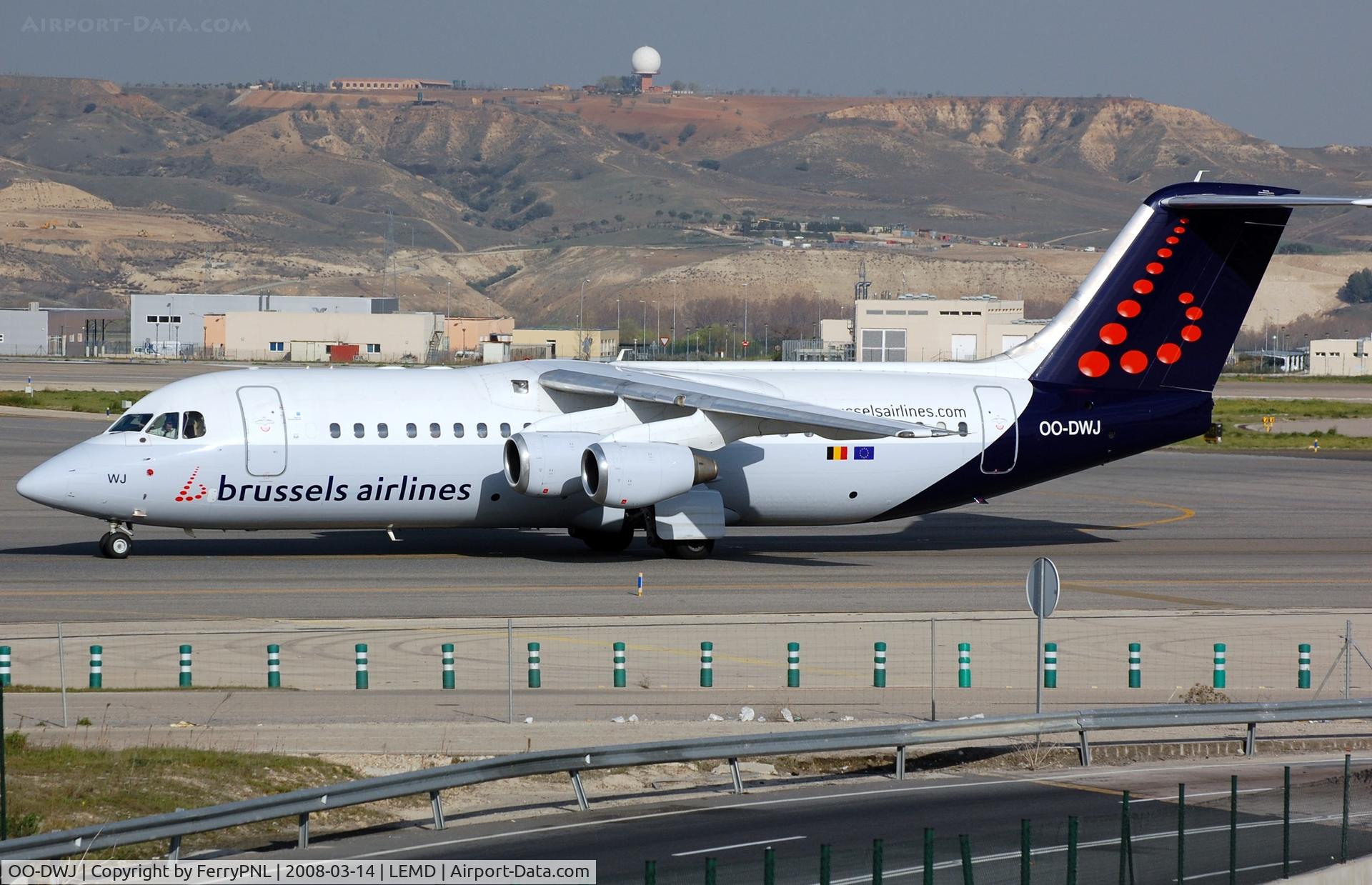 OO-DWJ, 1999 British Aerospace Avro 146-RJ100 C/N E3355, Brussels BAe146