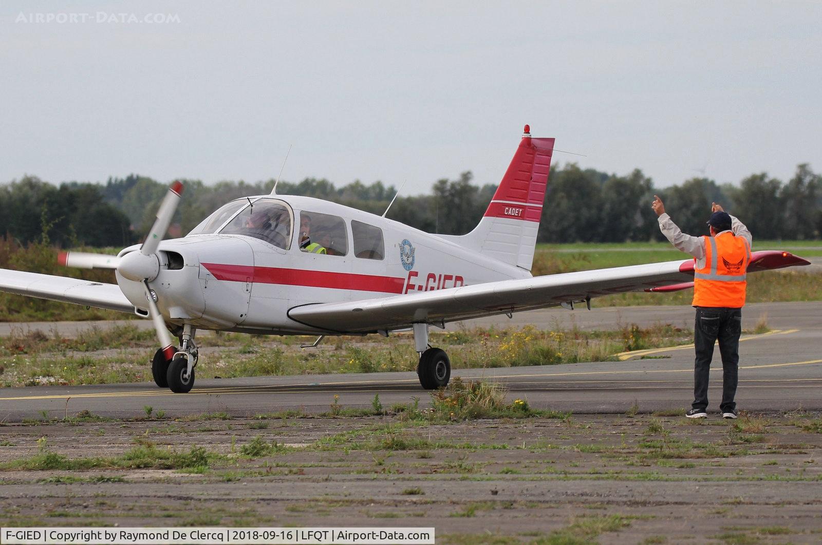 F-GIED, 1989 Piper PA-28-161 Cadet C/N 2841108, At Merville airshow.