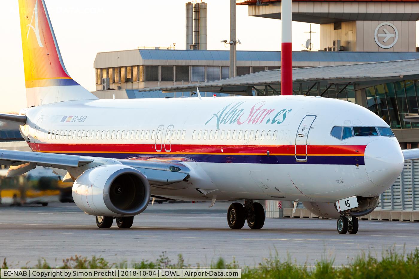 EC-NAB, 2000 Boeing 737-81Q C/N 29051, EC-NAB @ Linz Airport