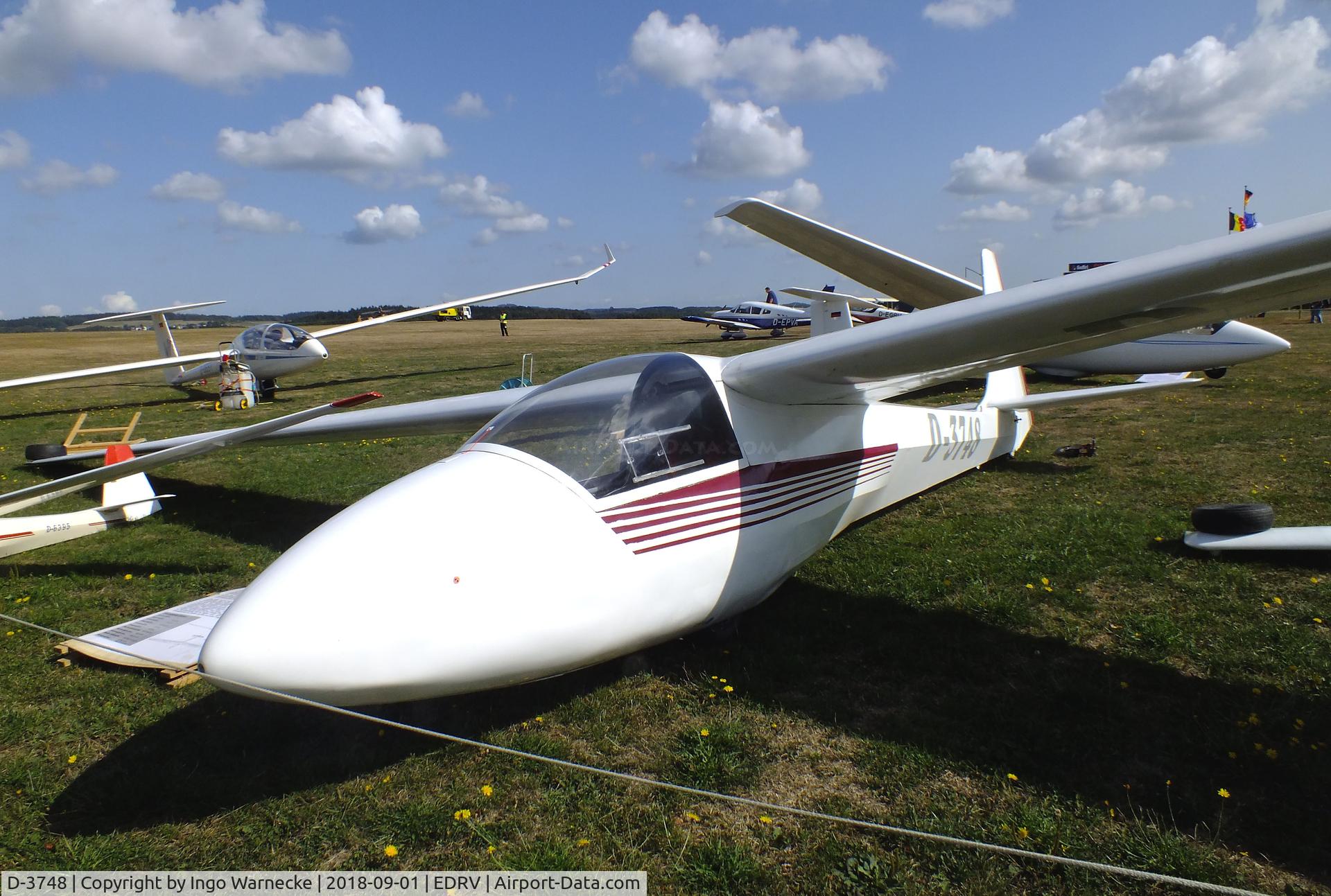D-3748, 1975 Schleicher ASK-18 C/N 18020, Schleicher ASK-18 at the 2018 Flugplatzfest Wershofen