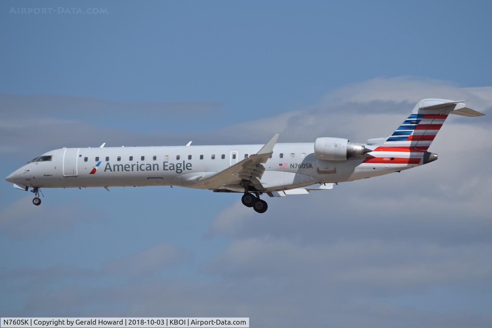 N760SK, 2005 Bombardier CRJ-701ER (CL-600-2C10) Regional Jet C/N 10223, Landing RWY 28R.