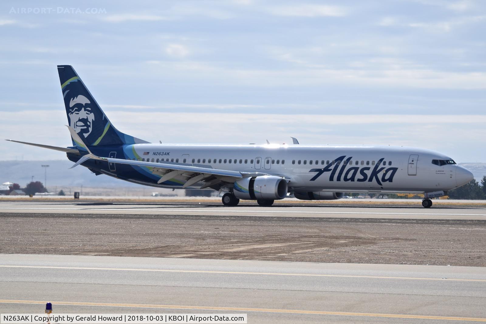 N263AK, 2016 Boeing 737-990/ER C/N 62471, Landing roll out on RWY 28L.