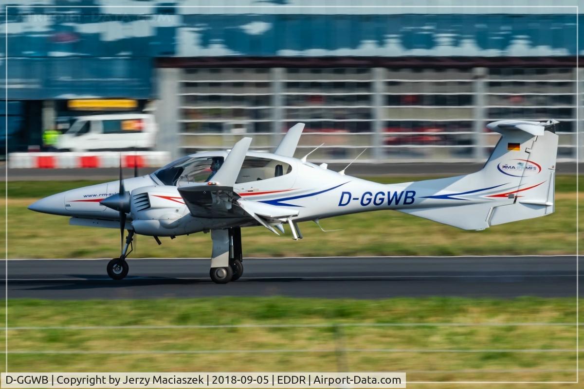 D-GGWB, Diamond DA-42 Twin Star C/N 42.259, Diamond DA-42