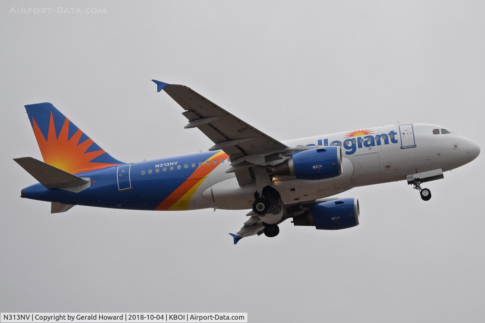 N313NV, 2004 Airbus A319-111 C/N 2300, Climb out from RWY 28R.