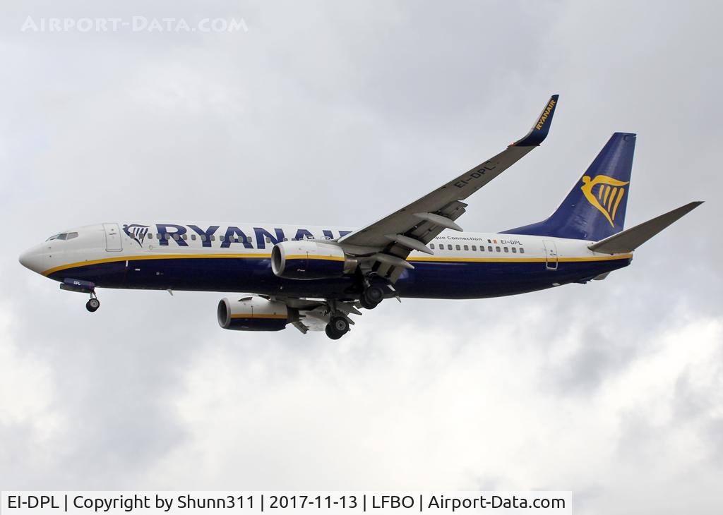 EI-DPL, 2007 Boeing 737-8AS C/N 33611, Landing rwy 32L