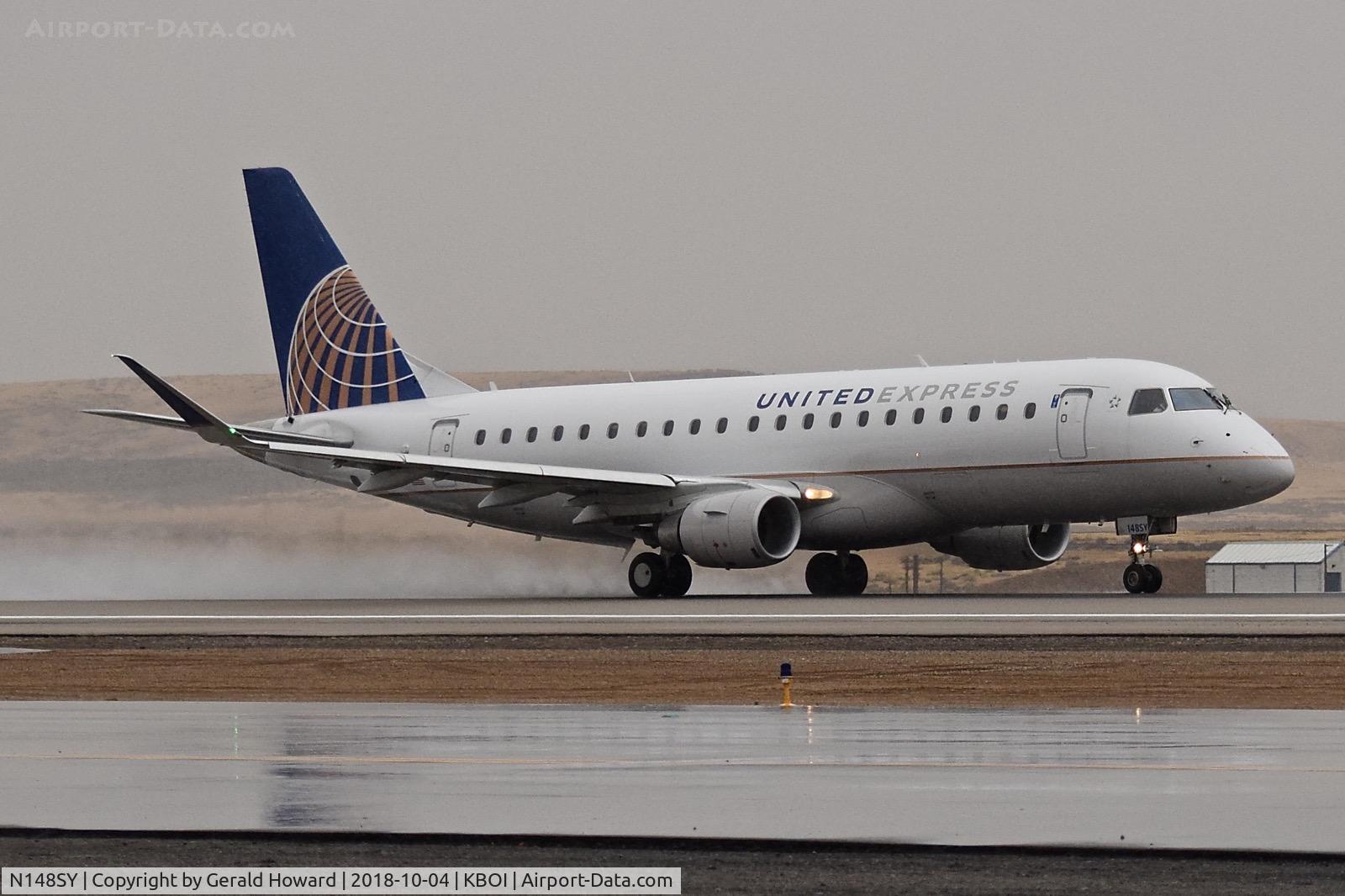 N148SY, 2015 Embraer 175LR (ERJ-170-200LR) C/N 17000492, Take off run on RWY 28R.