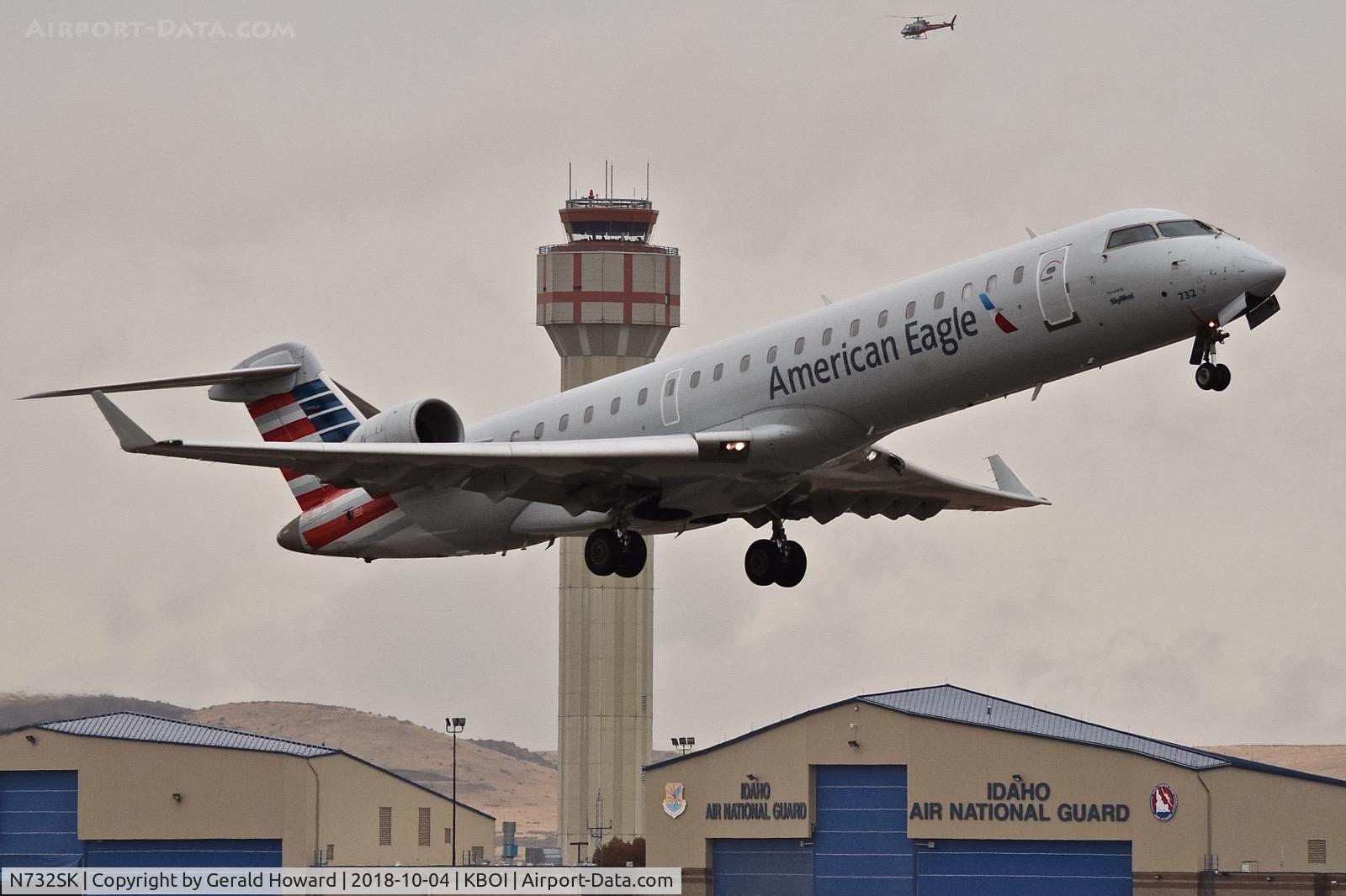 N732SK, 2005 Bombardier CRJ-700 (CL-600-2C10) Regional Jet C/N 10194, Take off from RWY 28R.