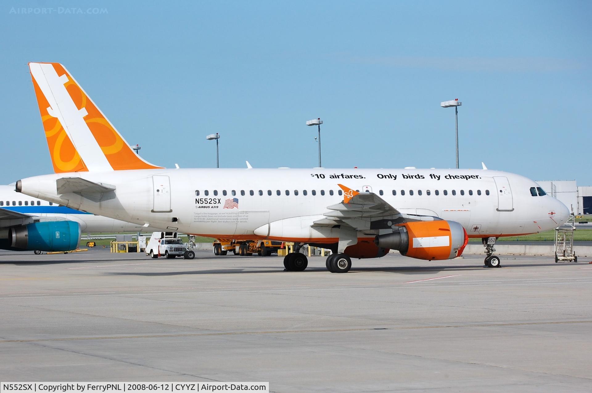 N552SX, 2002 Airbus A319-112 C/N 1884, Skybus Airlines A319 back to Skyservice operation and awaits repaint in YYZ