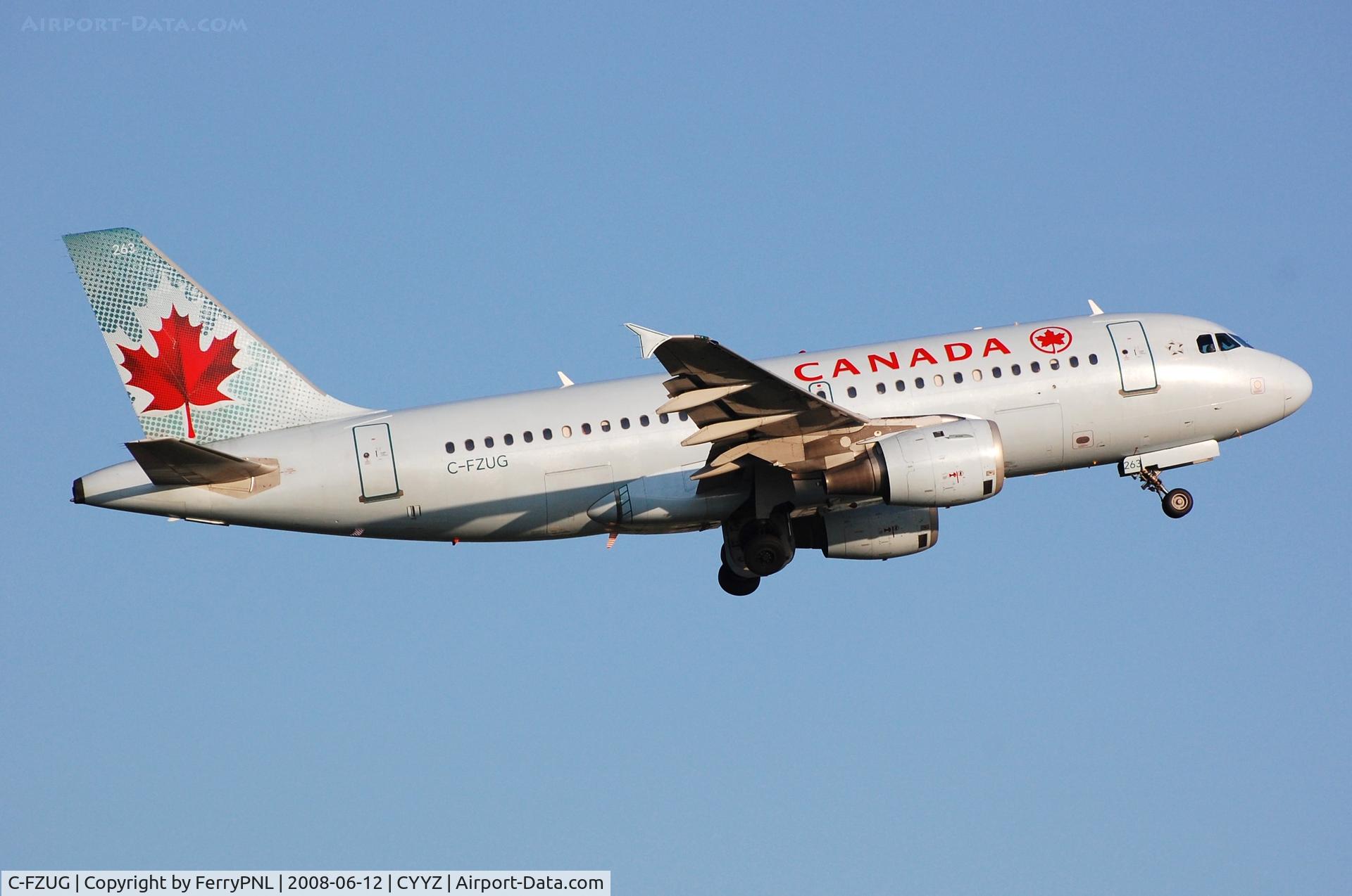 C-FZUG, 1997 Airbus A319-114 C/N 697, Air Canada A319 now flies for AC Rouge.