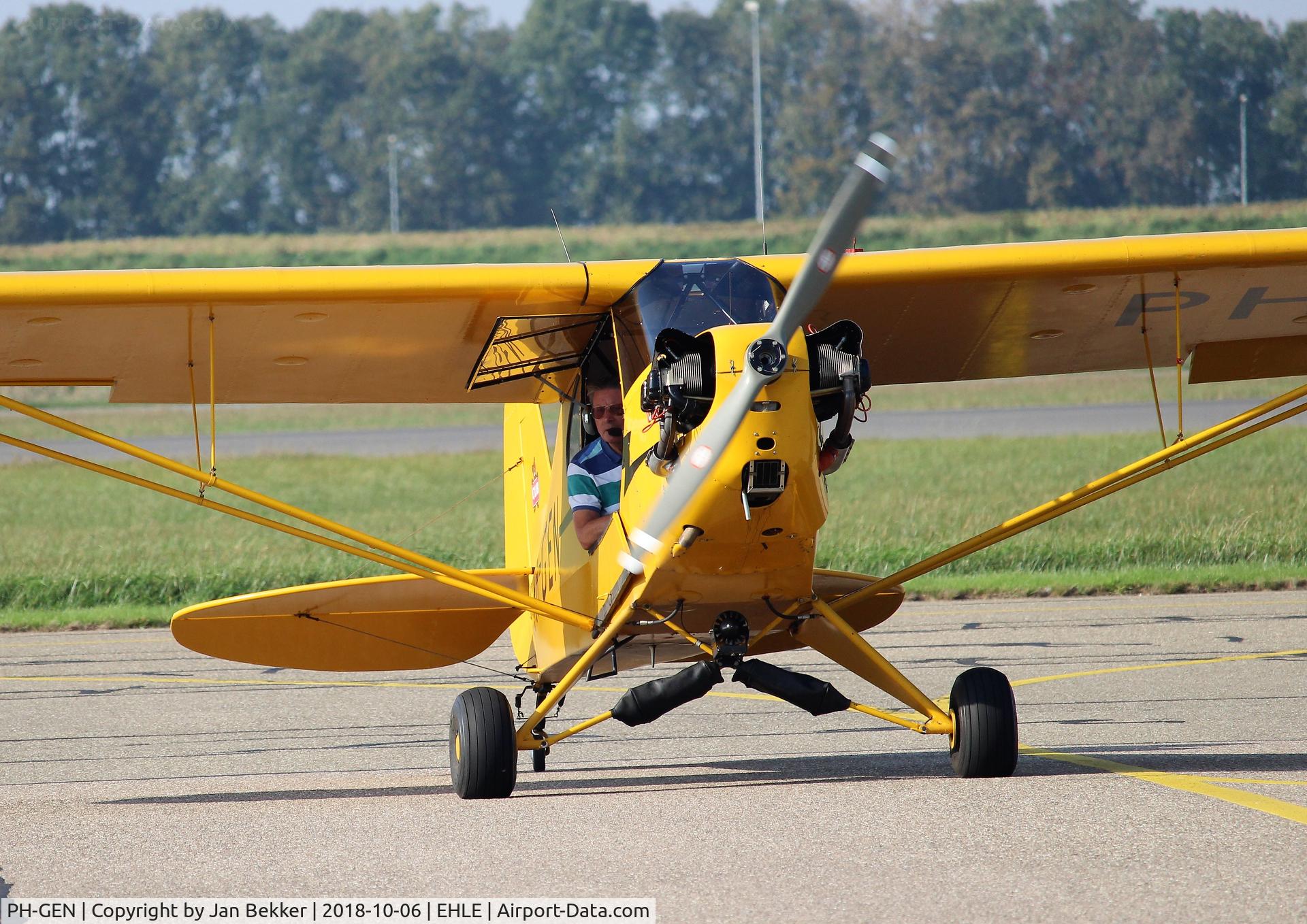 PH-GEN, 1944 Piper L-4J Grasshopper (J3C-65D) C/N 12893, Lelystad Airport