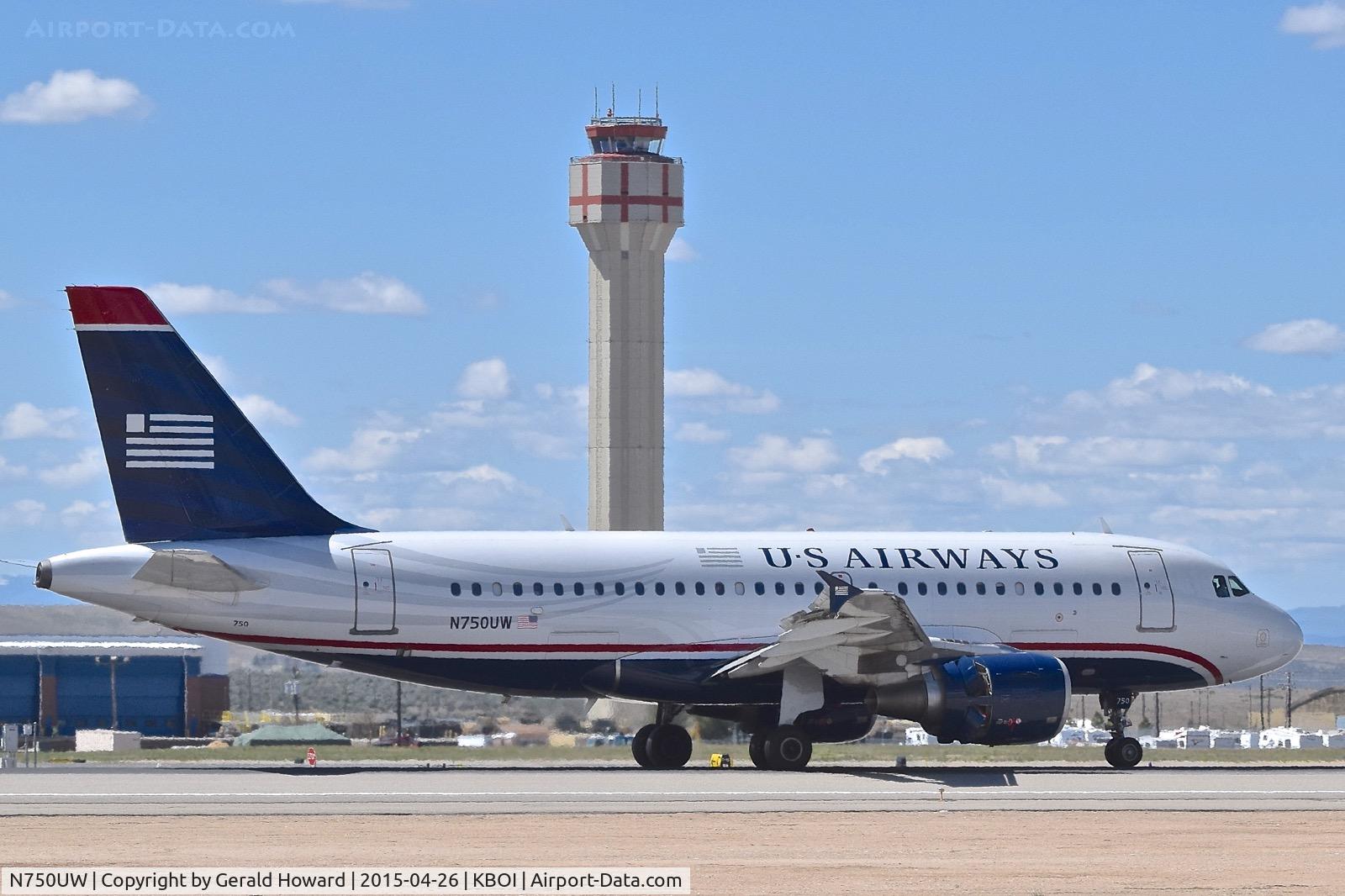 N750UW, 2000 Airbus A319-112 C/N 1315, Landing RWY 28R.