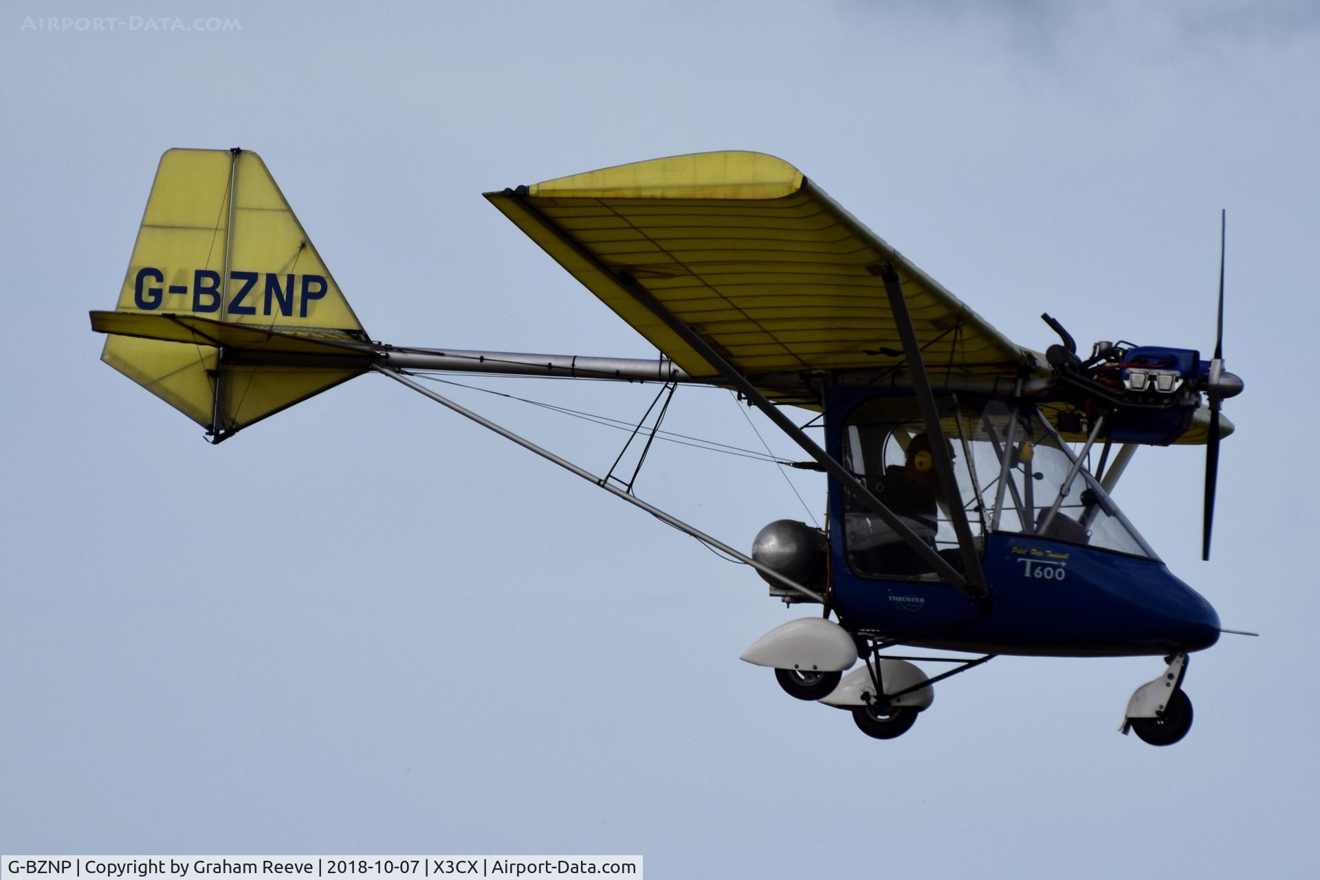 G-BZNP, 2000 Thruster T600N 450 C/N 0100-T600N-047, Landing at Northrepps.
