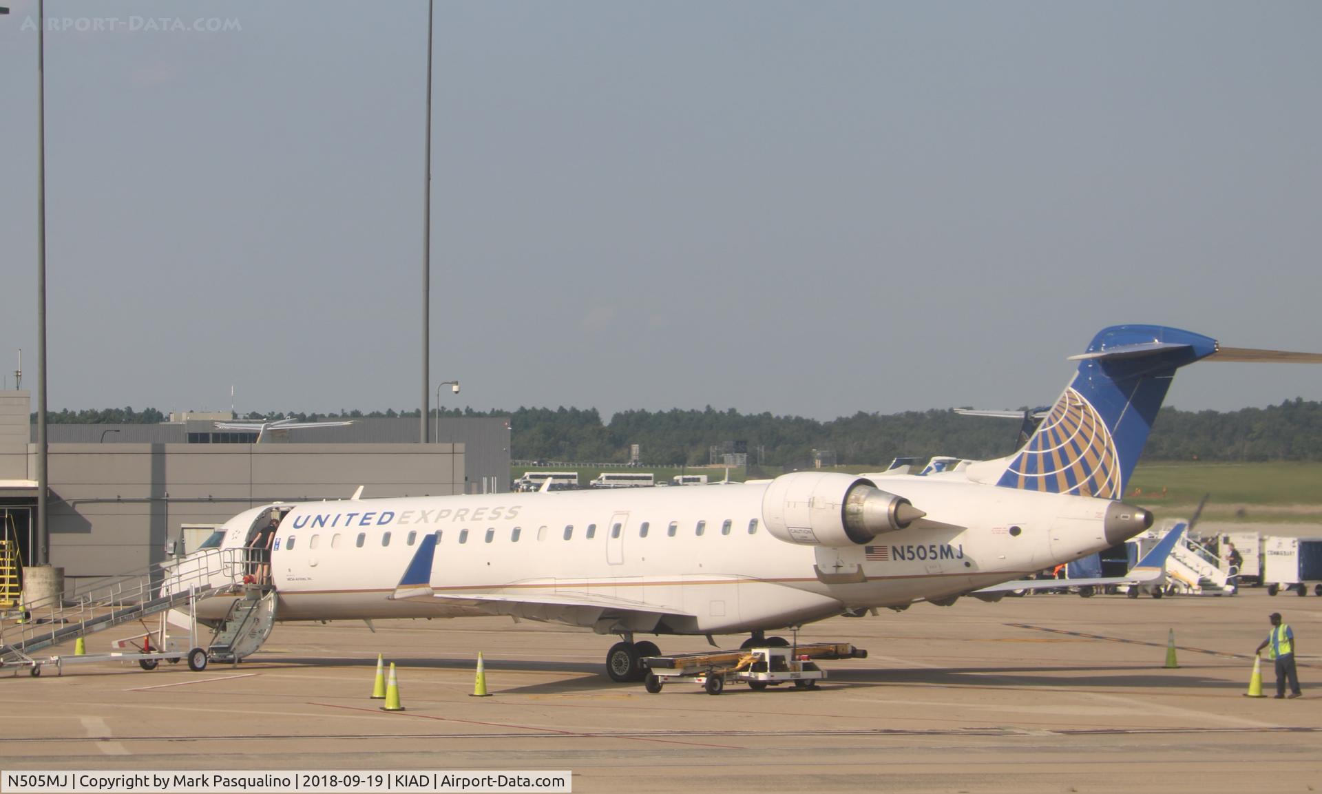 N505MJ, 2002 Bombardier CRJ-700 (CL-600-2C10) Regional Jet C/N 10070, CL-600-2C10