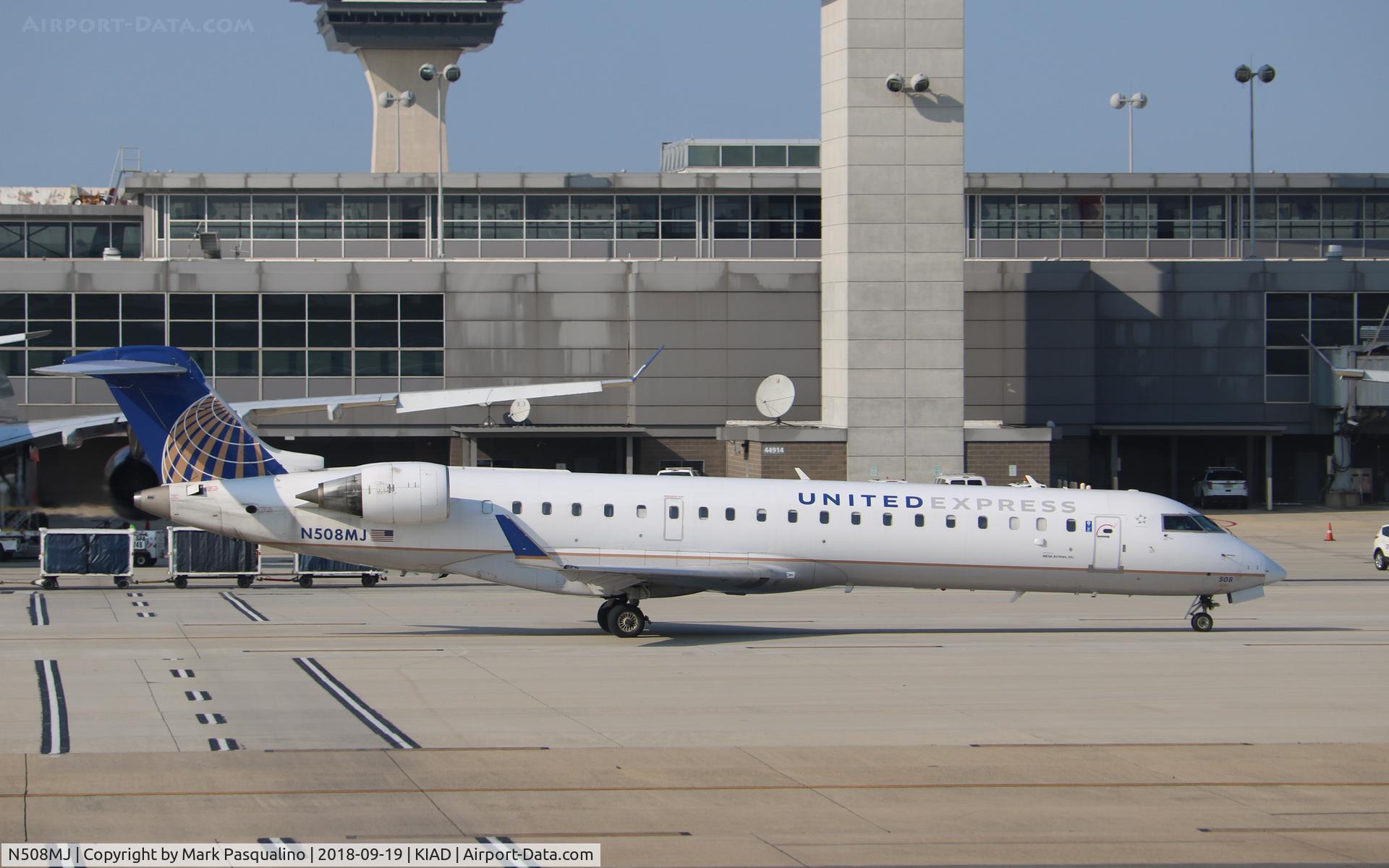 N508MJ, 2003 Bombardier CRJ-700 (CL-600-2C10) Regional Jet C/N 10087, CL-600-2C10