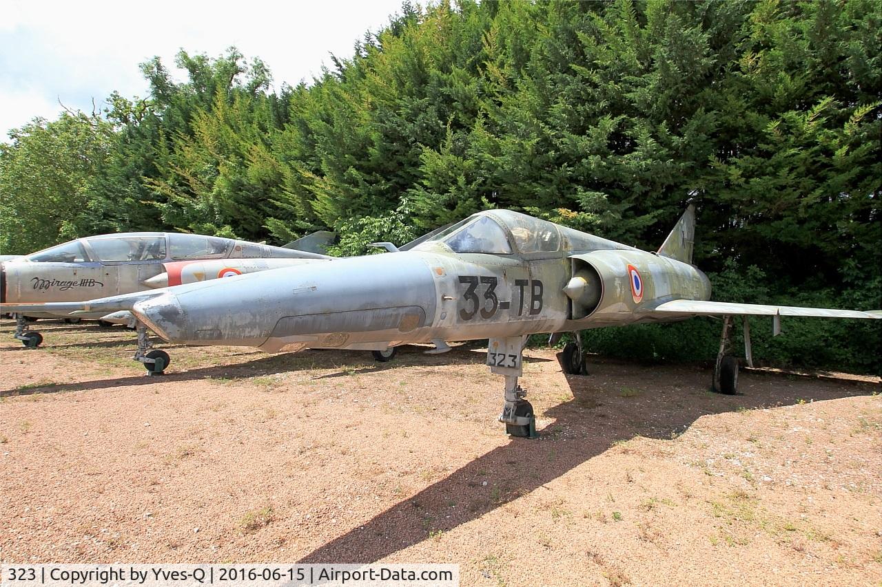 323, Dassault Mirage IIIR C/N 323, Dassault Mirage IIIR, Savigny-Les Beaune Museum