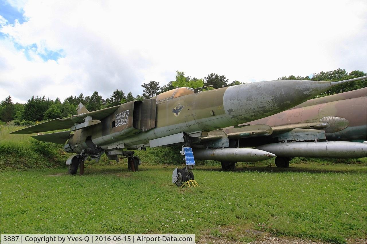 3887, Mikoyan-Gurevich MiG-23MF C/N 0390213887, Mikoyan-Gurevich MiG-23MF, Savigny-Les Beaune Museum
