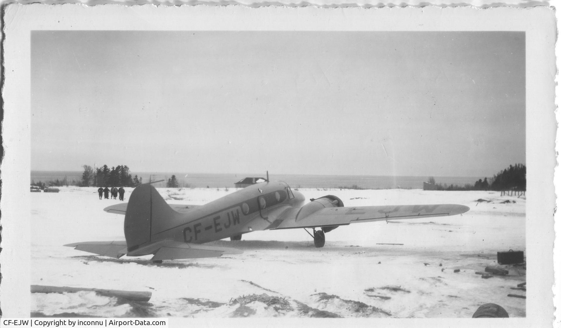 CF-EJW, Avro 652A Anson Mk.V C/N ??, À Bergeronnes entre 1945-1948