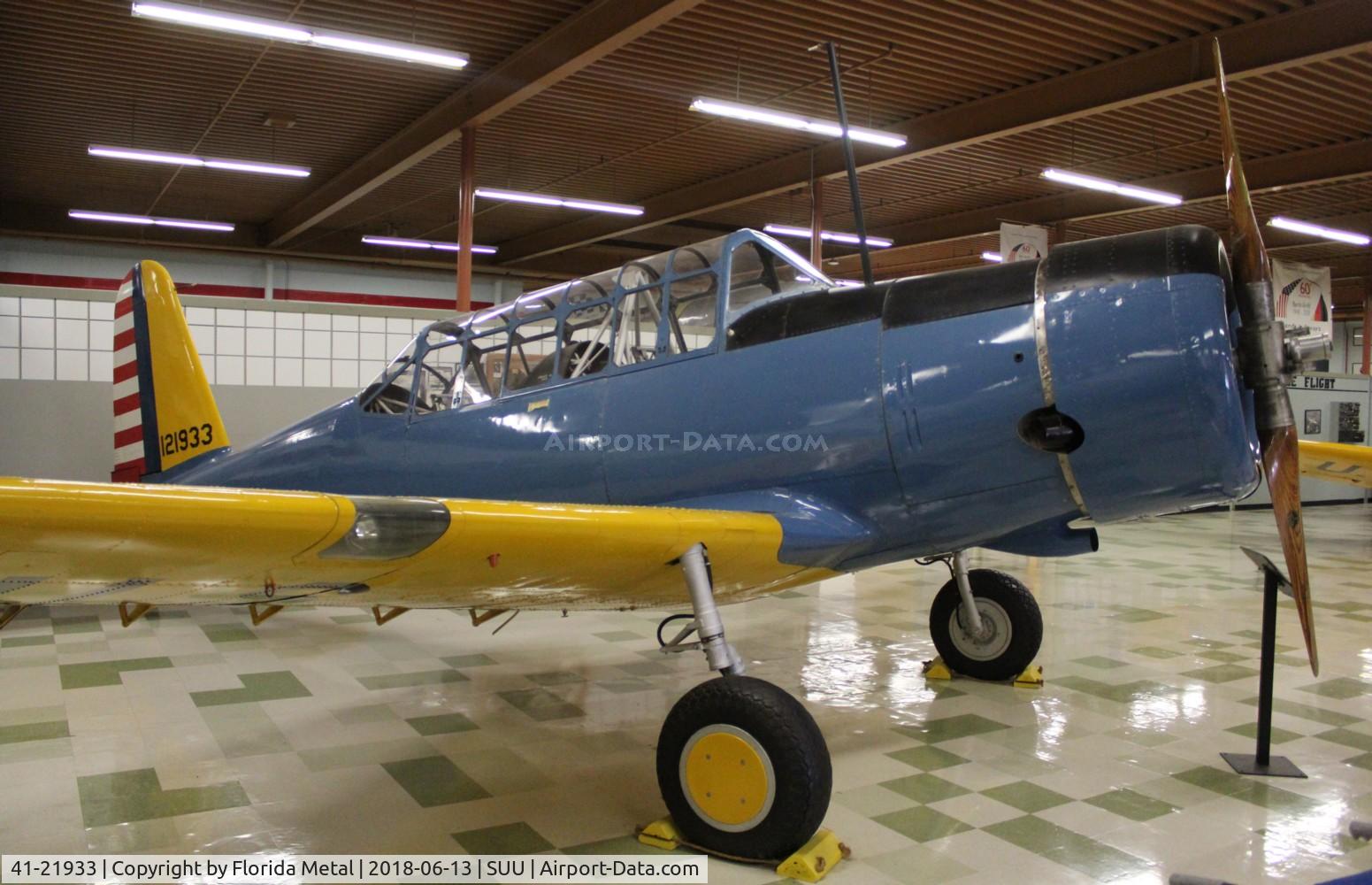 41-21933, Vultee BT-13 Valiant C/N 74-5772, BT-13